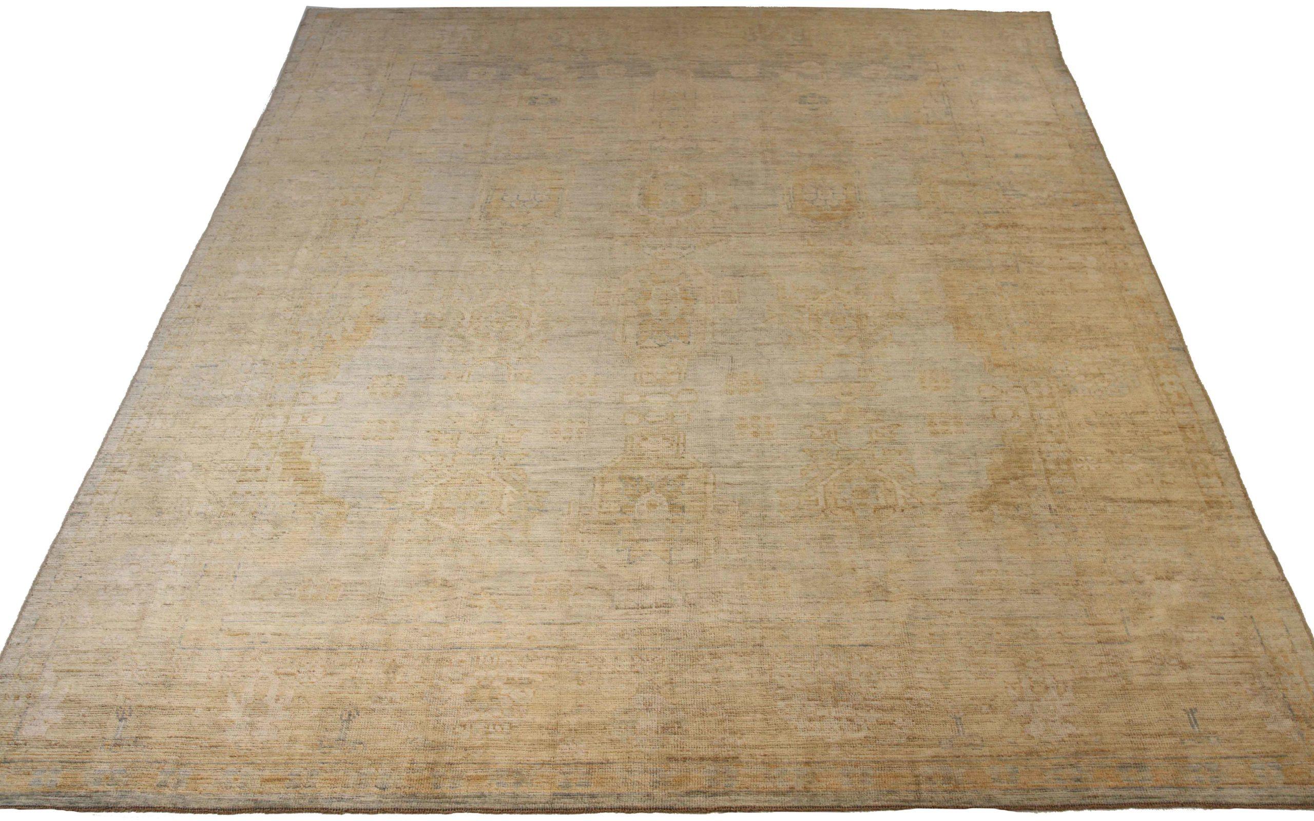 Scopri l'eleganza della Persian Rose Collection con i tappeti per l'area CIRCA del 1990. Progettato con una meticolosa attenzione ai dettagli, questo design esclusivo è perfetto per valorizzare il tuo spazio.