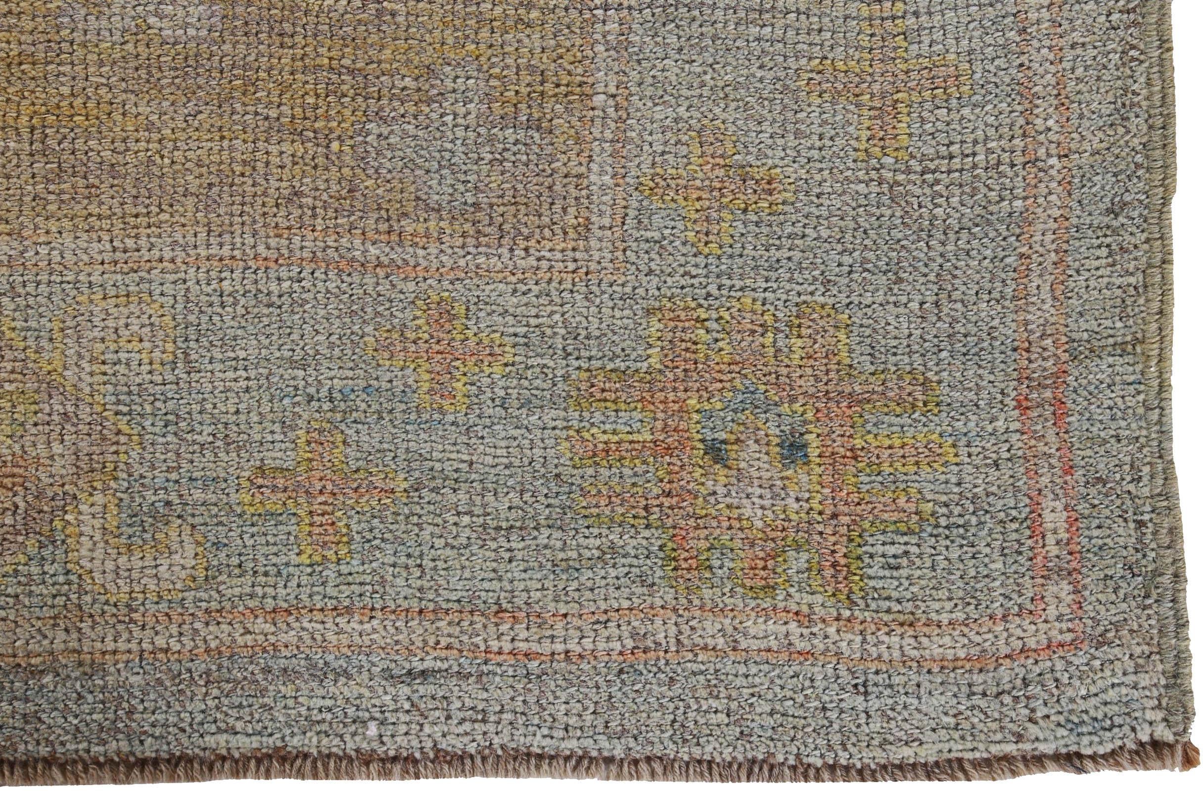 Persian Rose Collection Area Rugs Circa 1990 - Wool Blue Green Ivory - 89503 In Excellent Condition For Sale In Dallas, TX