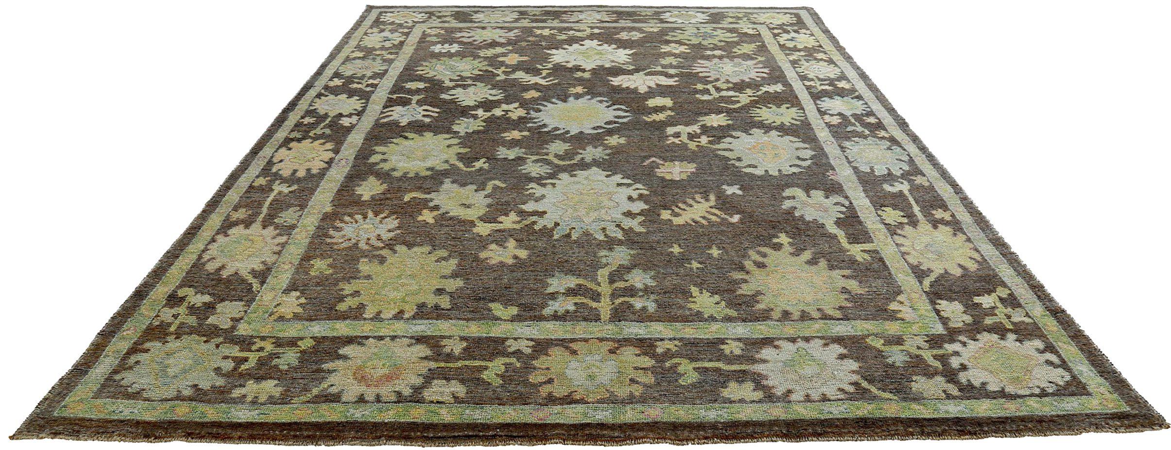 Scopri l'eleganza della Persian Rose Collection con i tappeti per l'area CIRCA del 1990. Progettato con lana e marrone-verde, questo design esclusivo è perfetto per valorizzare il tuo spazio.