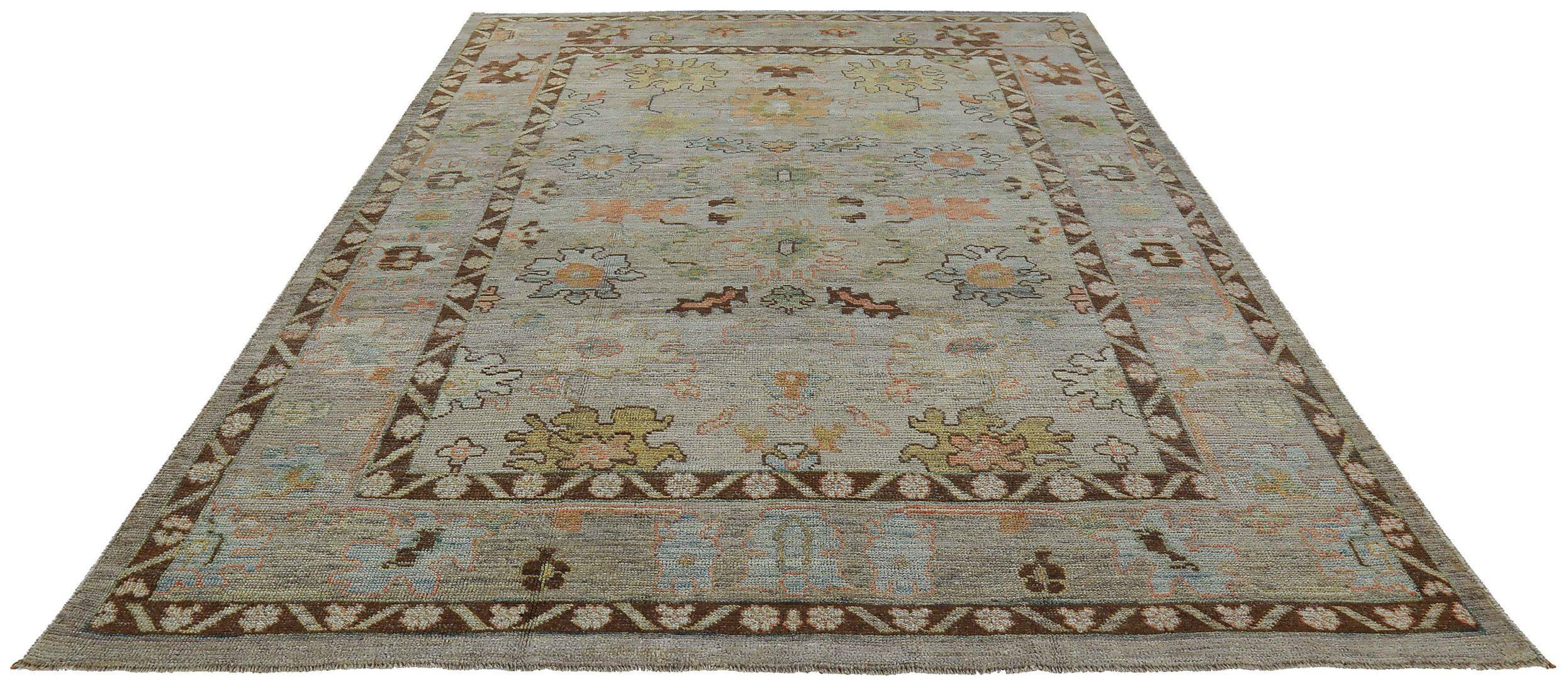 Scopri l'eleganza della Persian Rose Collection con i tappeti per l'area CIRCA del 1990. Progettato in lana e marrone-avorio, questo design esclusivo è perfetto per valorizzare il tuo spazio.