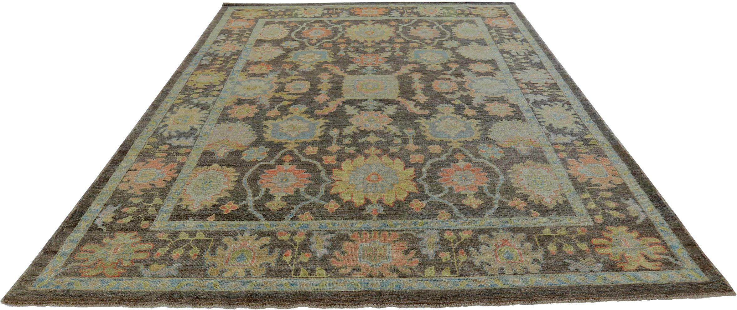 Scopri l'eleganza della Persian Rose Collection con i tappeti per l'area CIRCA del 1990. Progettato con lana e marrone-avorio-rosa, questo design esclusivo è perfetto per valorizzare il tuo spazio.