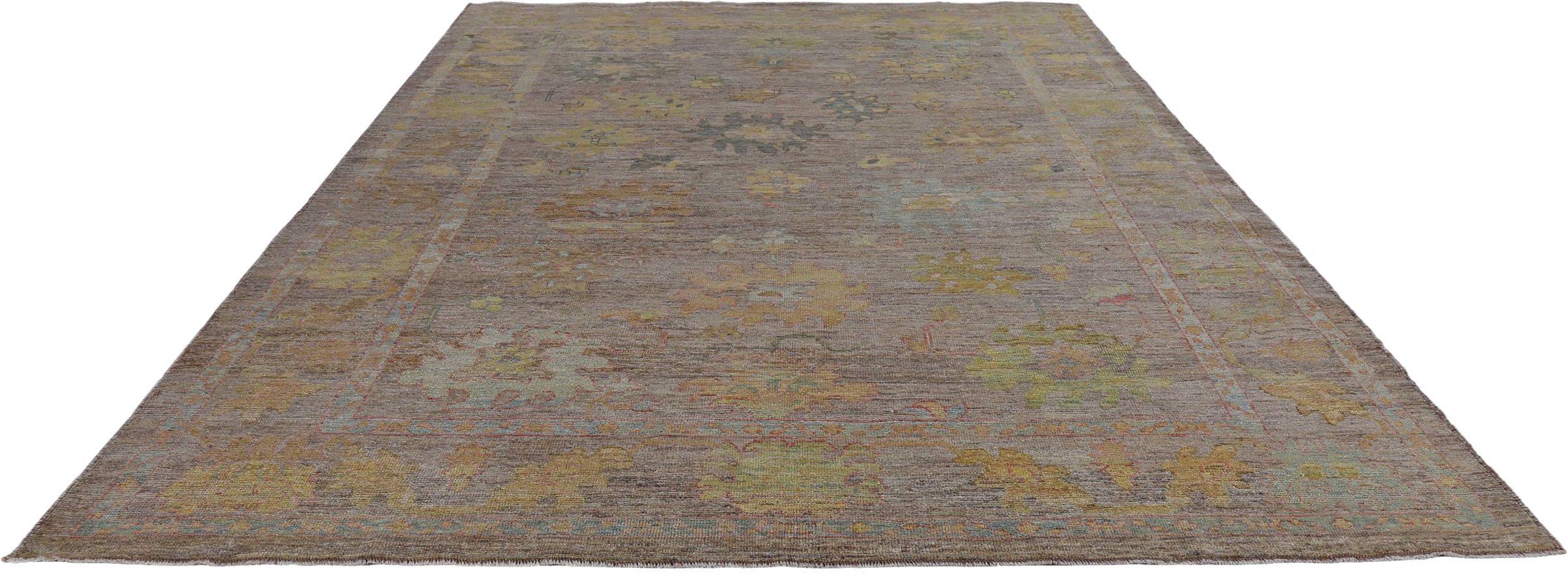 Scopri l'eleganza della Persian Rose Collection con i tappeti per l'area CIRCA del 1990. Progettato con lana e giallo verde-avorio, questo design esclusivo è perfetto per valorizzare il tuo spazio.