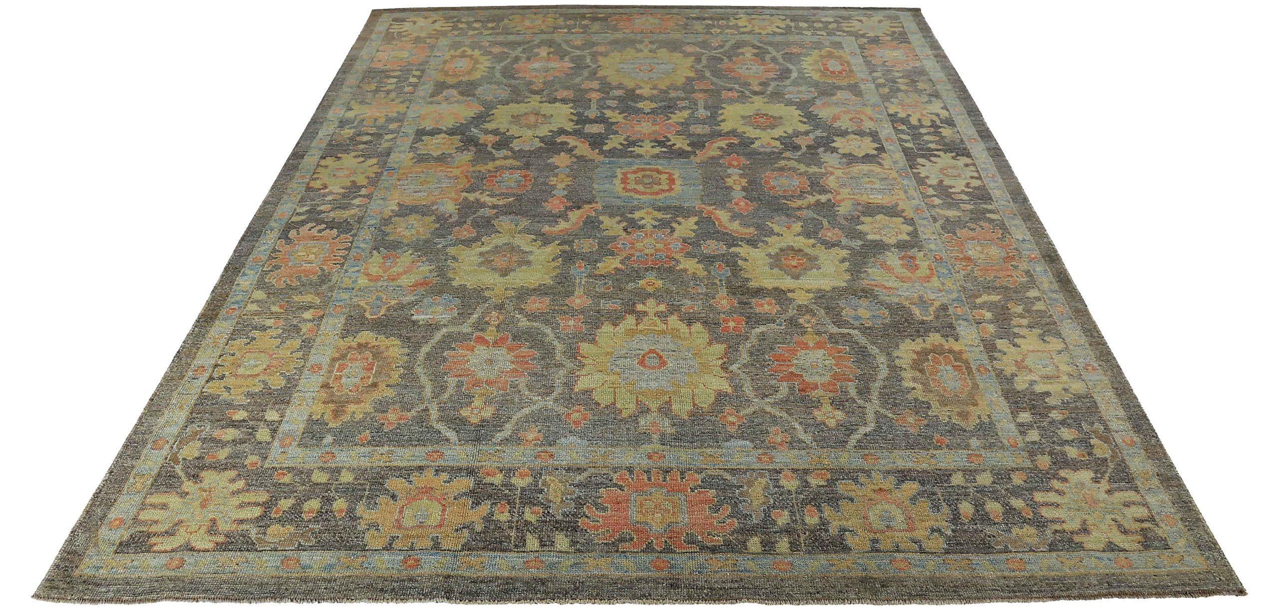Scopri l'eleganza della Persian Rose Collection con i tappeti per l'area CIRCA del 1990. Disegnato con lana e marrone-verde-rosa, questo design esclusivo è perfetto per valorizzare il tuo spazio.