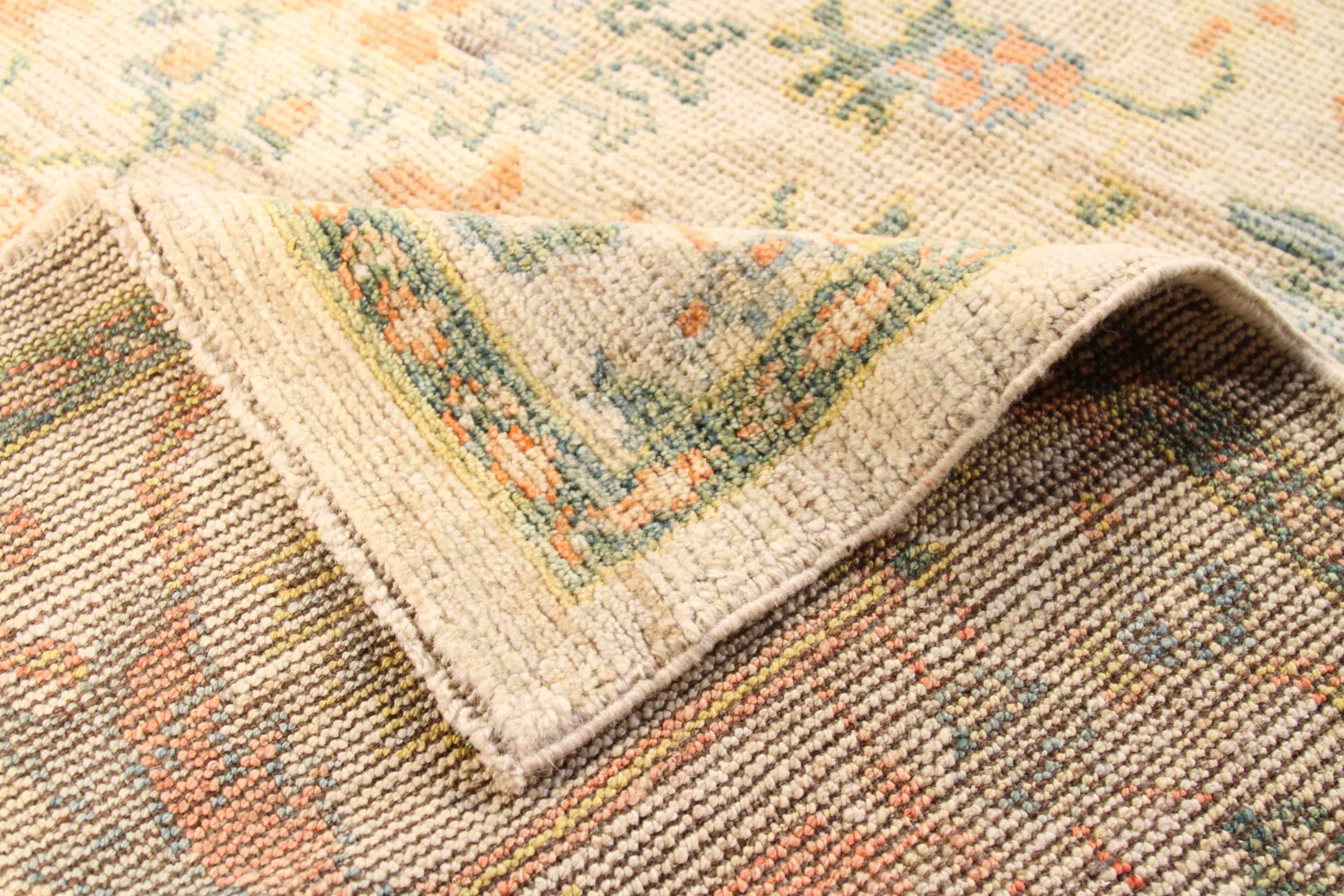 Collezione Persian Rose - 70587 In condizioni ottime in vendita a Dallas, TX