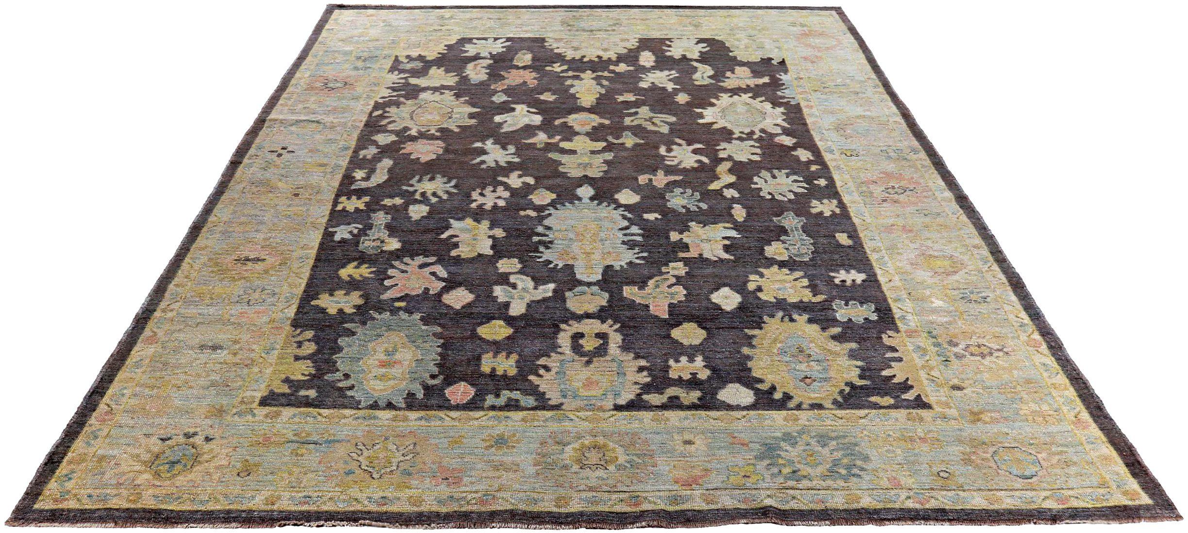 Scopri l'eleganza della Persian Rose Collection con il tappeto Over Size di CIRCA 1990. Progettato con lana e marrone-azzurro-giallo, questo design esclusivo è perfetto per valorizzare il tuo spazio.