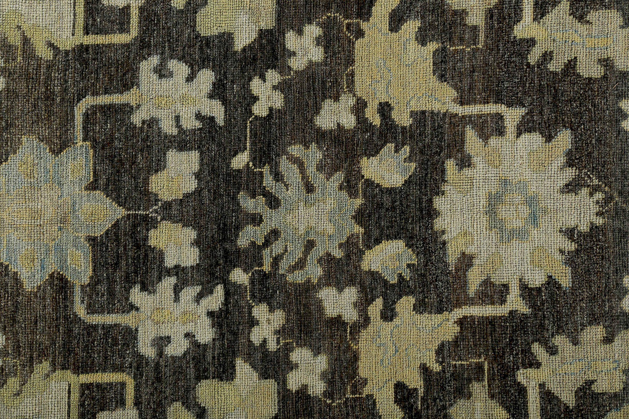 Tappeto Persian Rose Collection's Over Size Circa 1990 - Lana Marrone Verde - 89089 In condizioni ottime in vendita a Dallas, TX