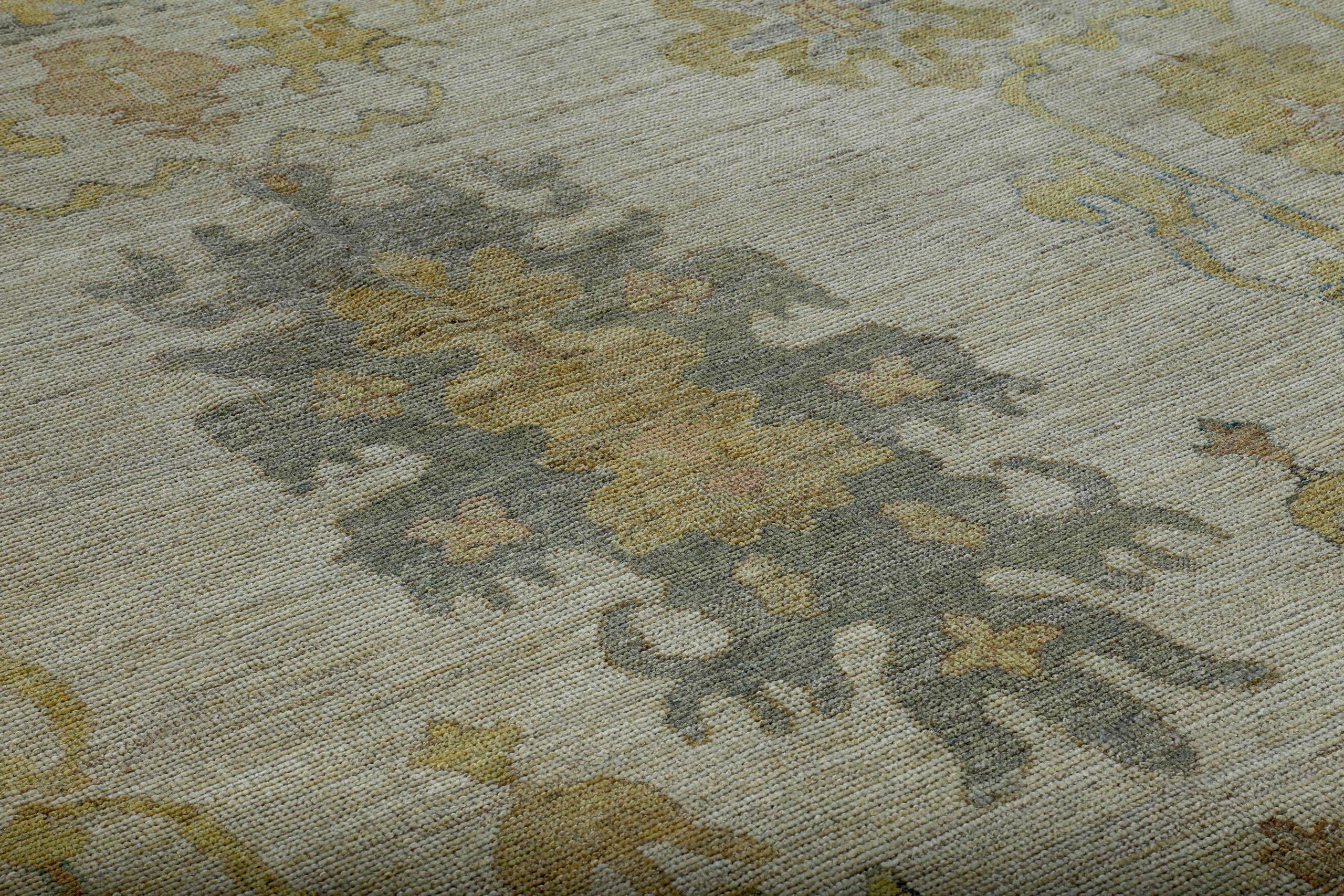 Tappeto Persian Rose Collection Over Size Circa 1990 - Lana Avorio Giallo - 89176 In condizioni ottime in vendita a Dallas, TX