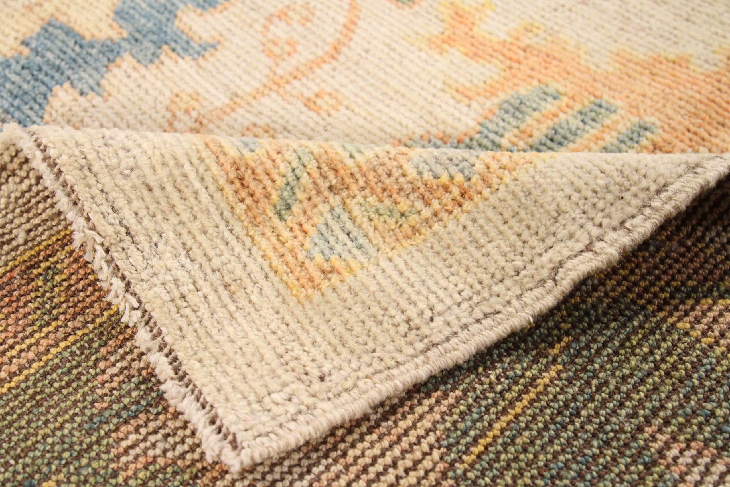 Persian Rose Collection Small Rug Circa 1990 - Wool Blue Green Orange 70593 In Excellent Condition For Sale In Dallas, TX