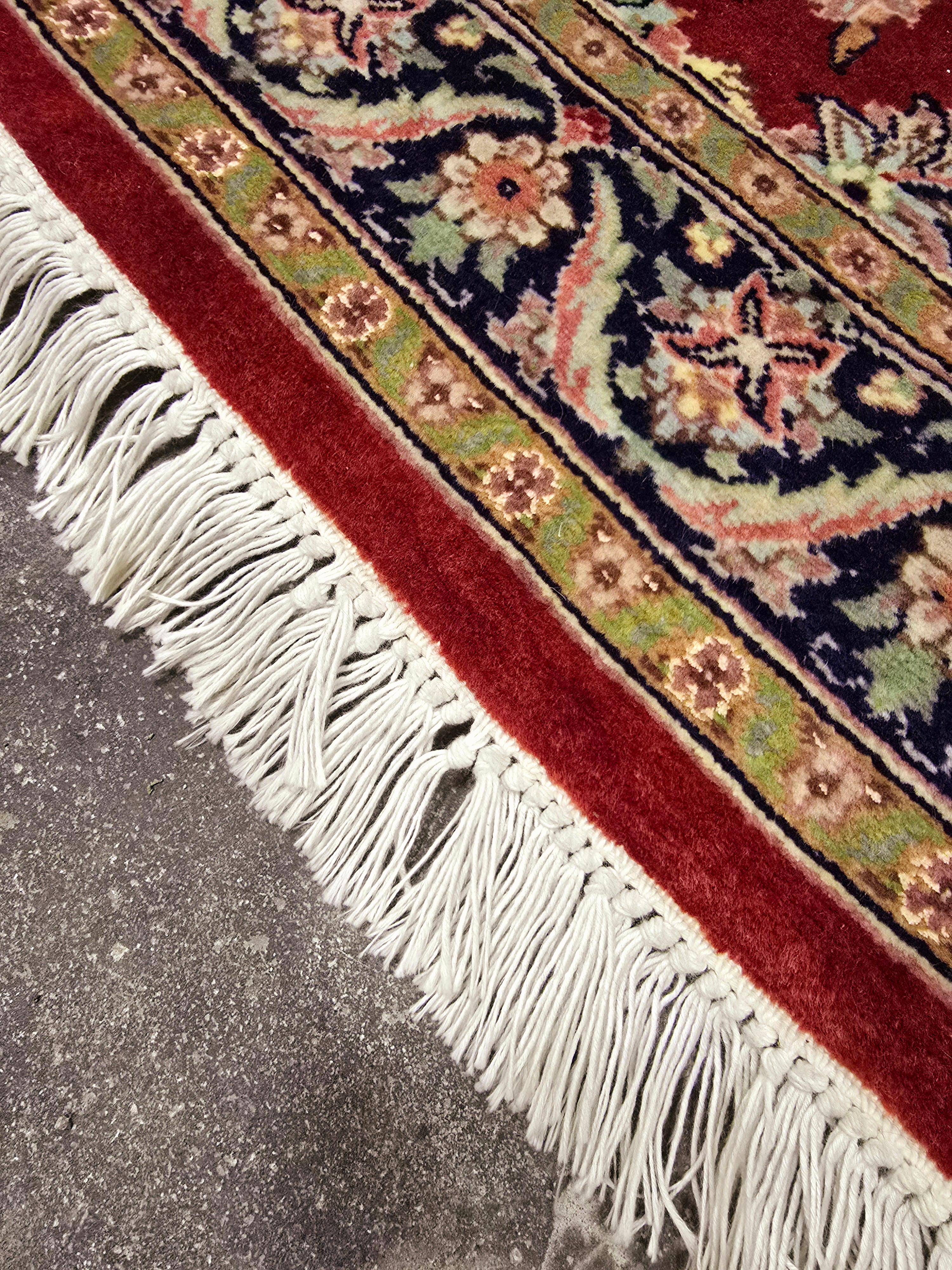 Mid-Century Modern Persian Rug 1990s For Sale