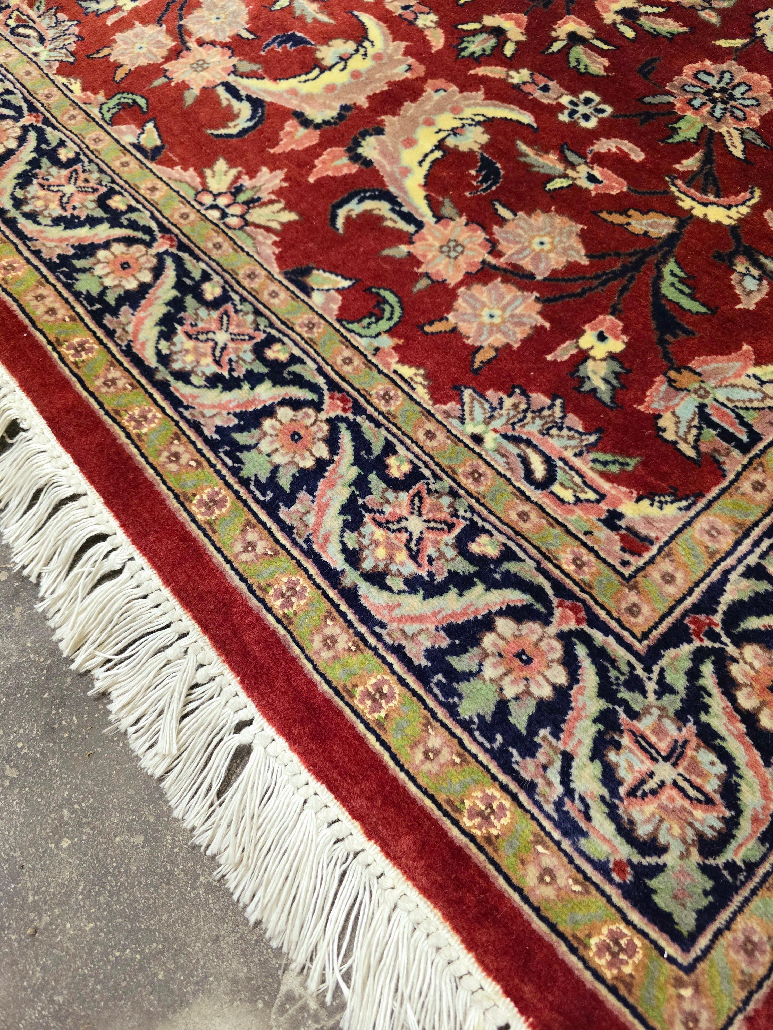 Hand-Woven Persian Rug 1990s For Sale