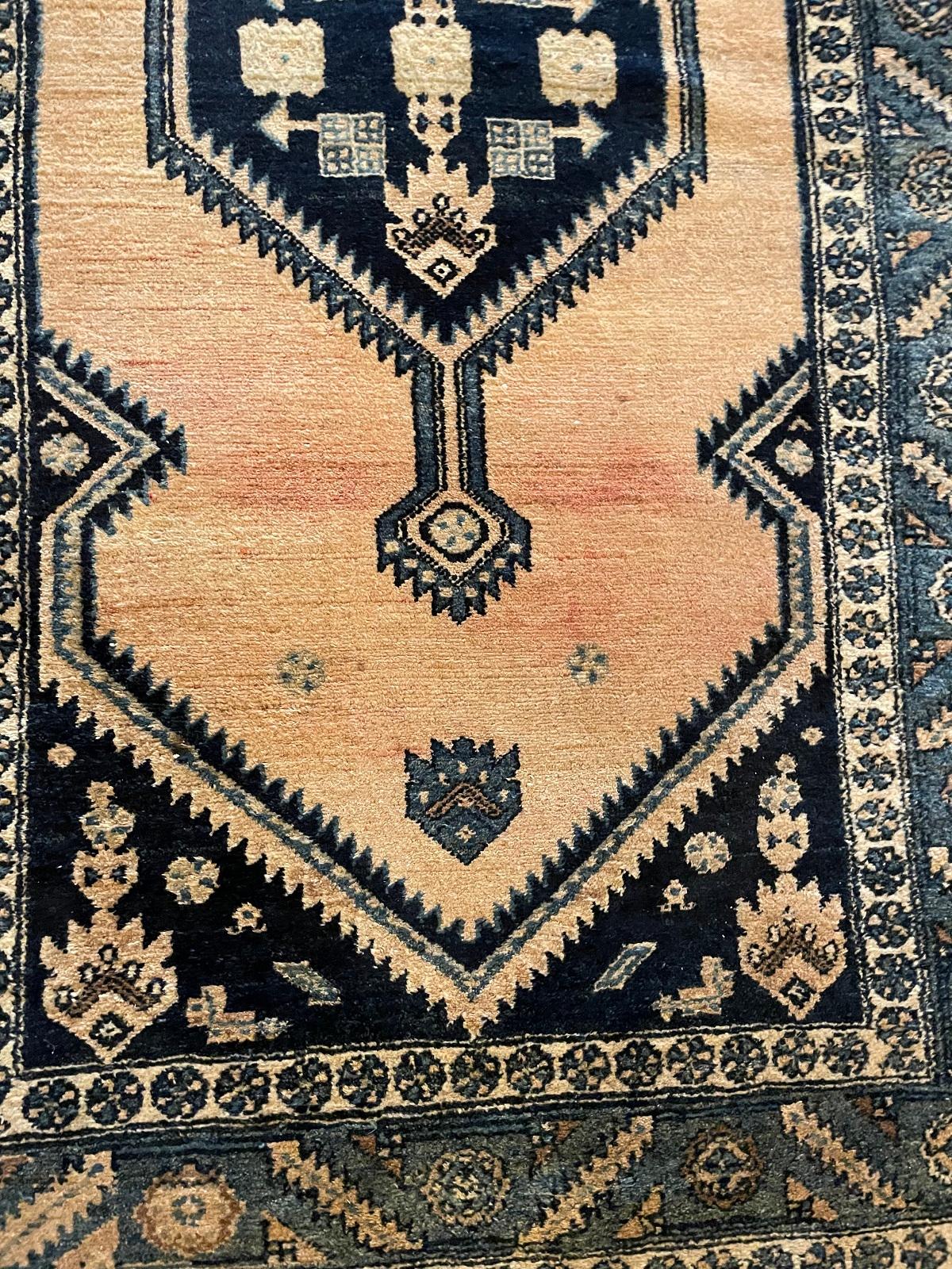 Persian Rug with Blue Decor For Sale 3