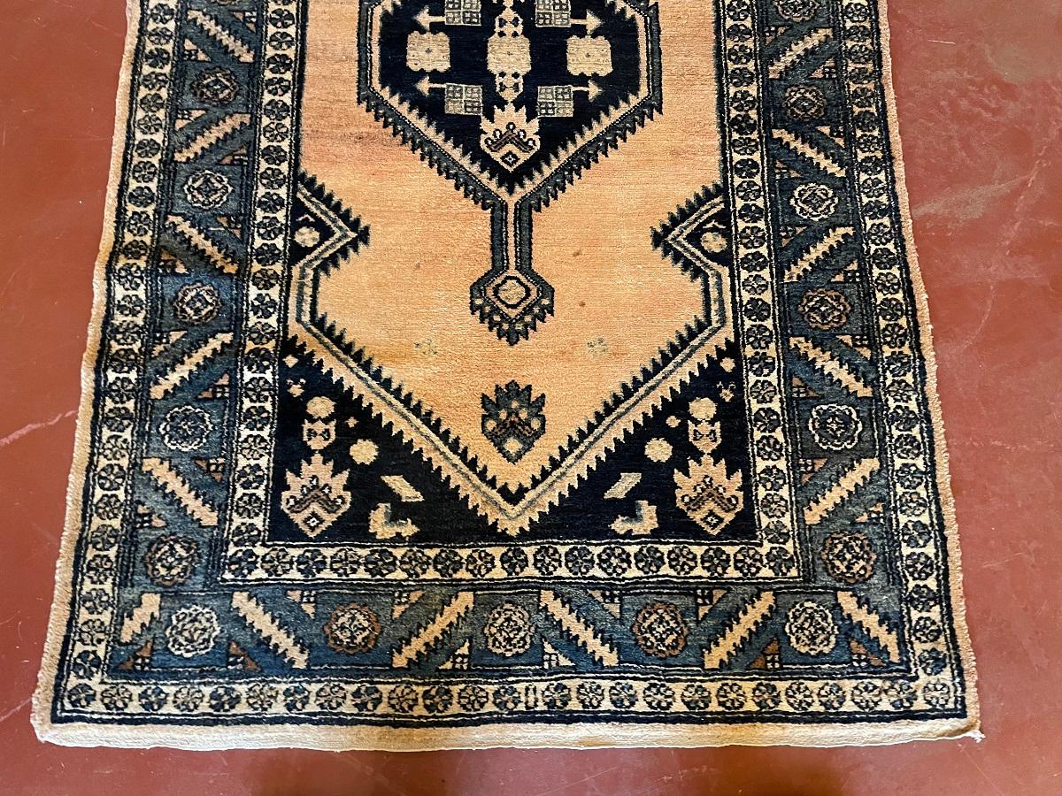 Iraqi Persian Rug with Blue Decor For Sale