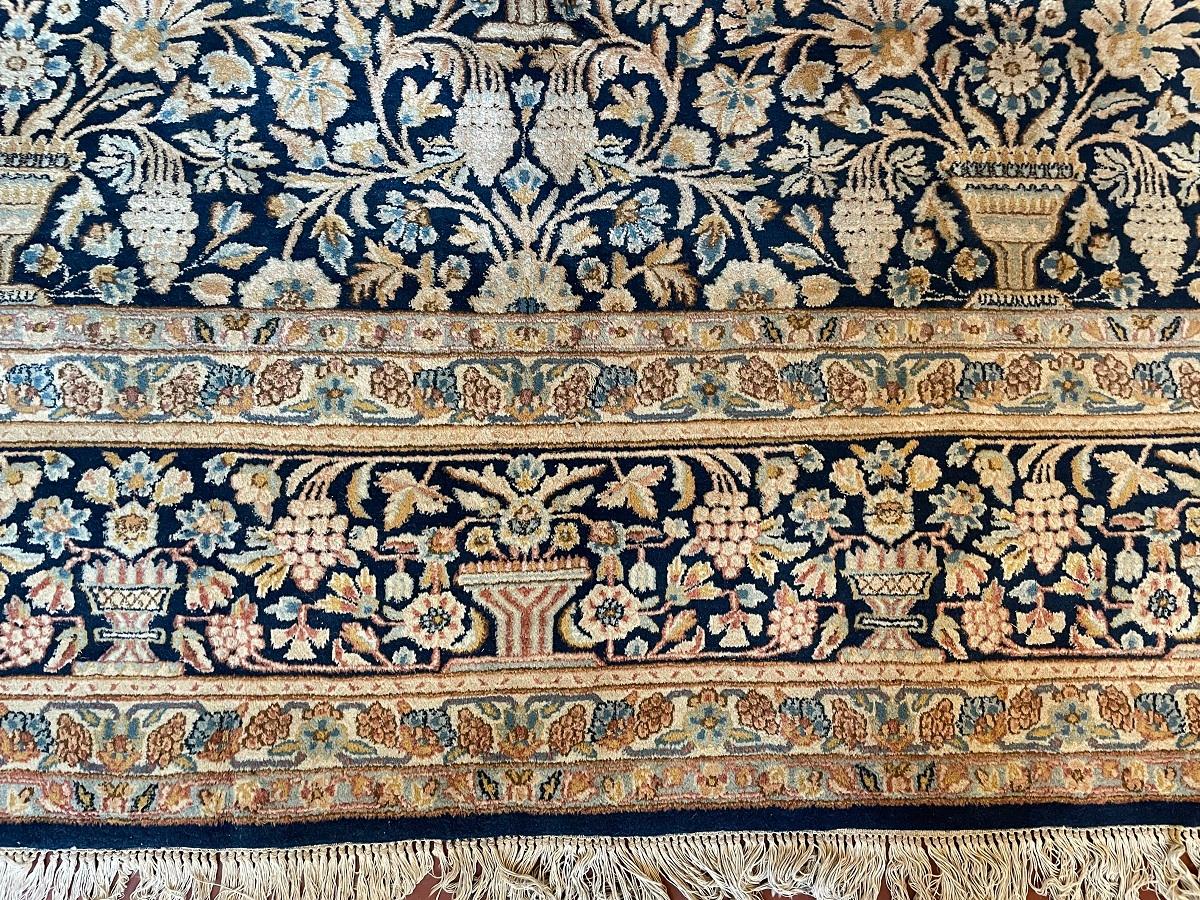 Persischer Teppich aus geknüpfter Wolle, handgefertigt, 20. Jahrhundert (Ästhetizismus) im Angebot