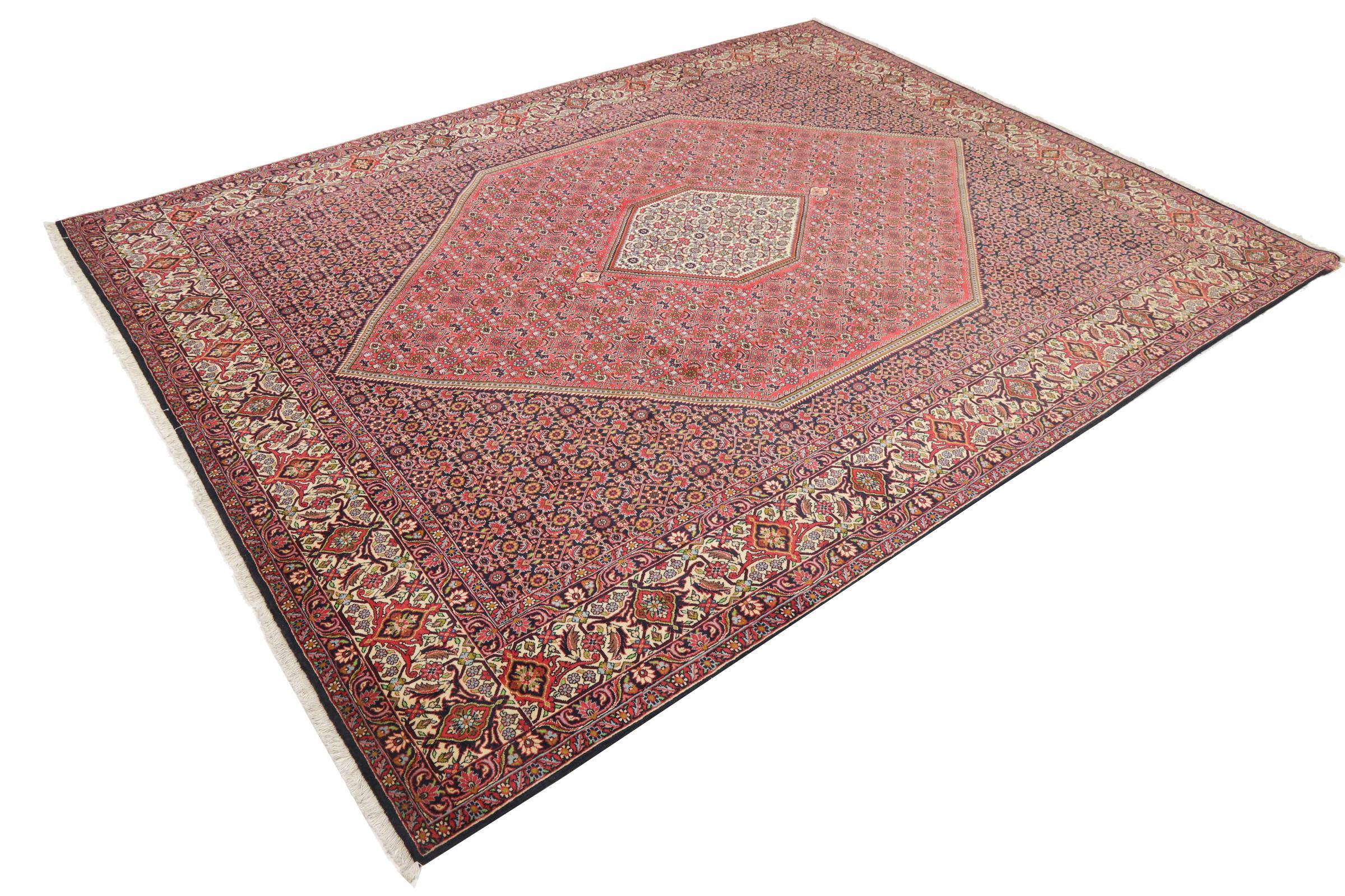 A stunning Persian rug, Bidjar, 20th century. 

This Bidjar has been crafted in a small Kurdish town in Western Persia. This type of rugs represents a high quality and contemporary patterns. With geometric design elements it is trending again for