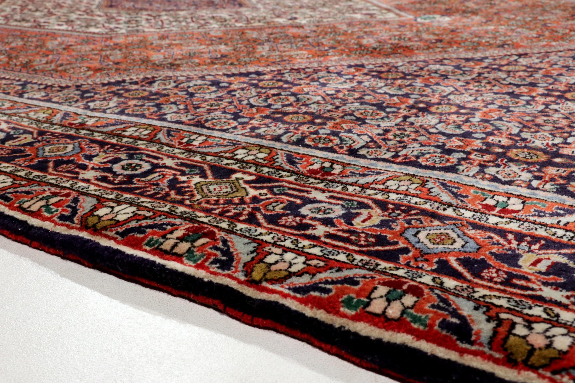 Persian Rug, Bidjar, 20th Century For Sale 1