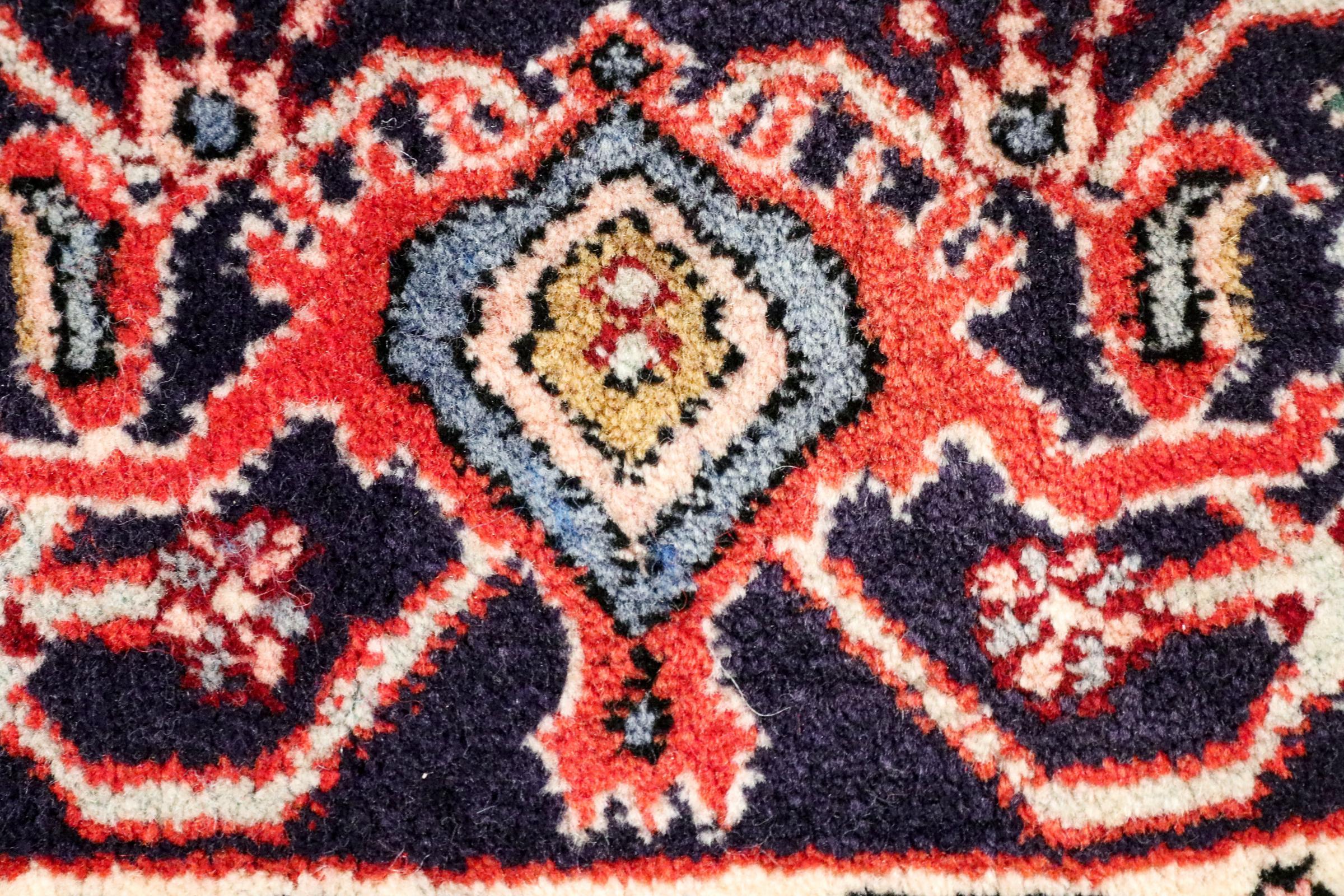 Persian Rug, Bidjar, 20th Century For Sale 4