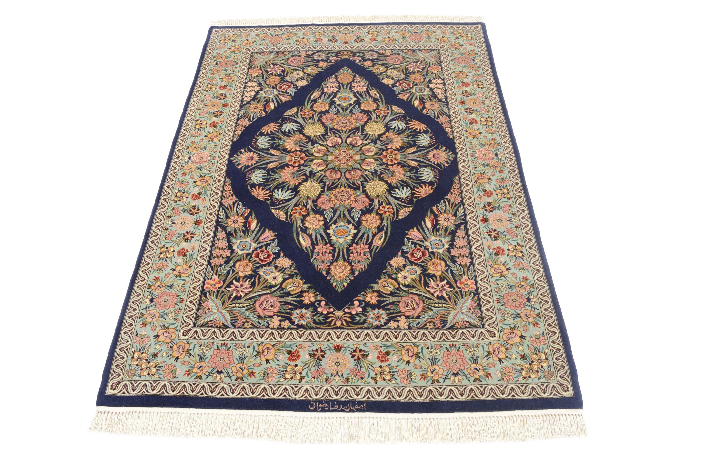 A superb Persian rug, Isfahan Silk Warp, 20th century. 

It can't get any better in quality and reputation than that of this Isfahan. This type of rugs counts among the finest and most beautiful types of oriental rugs. It comes with an exceptional