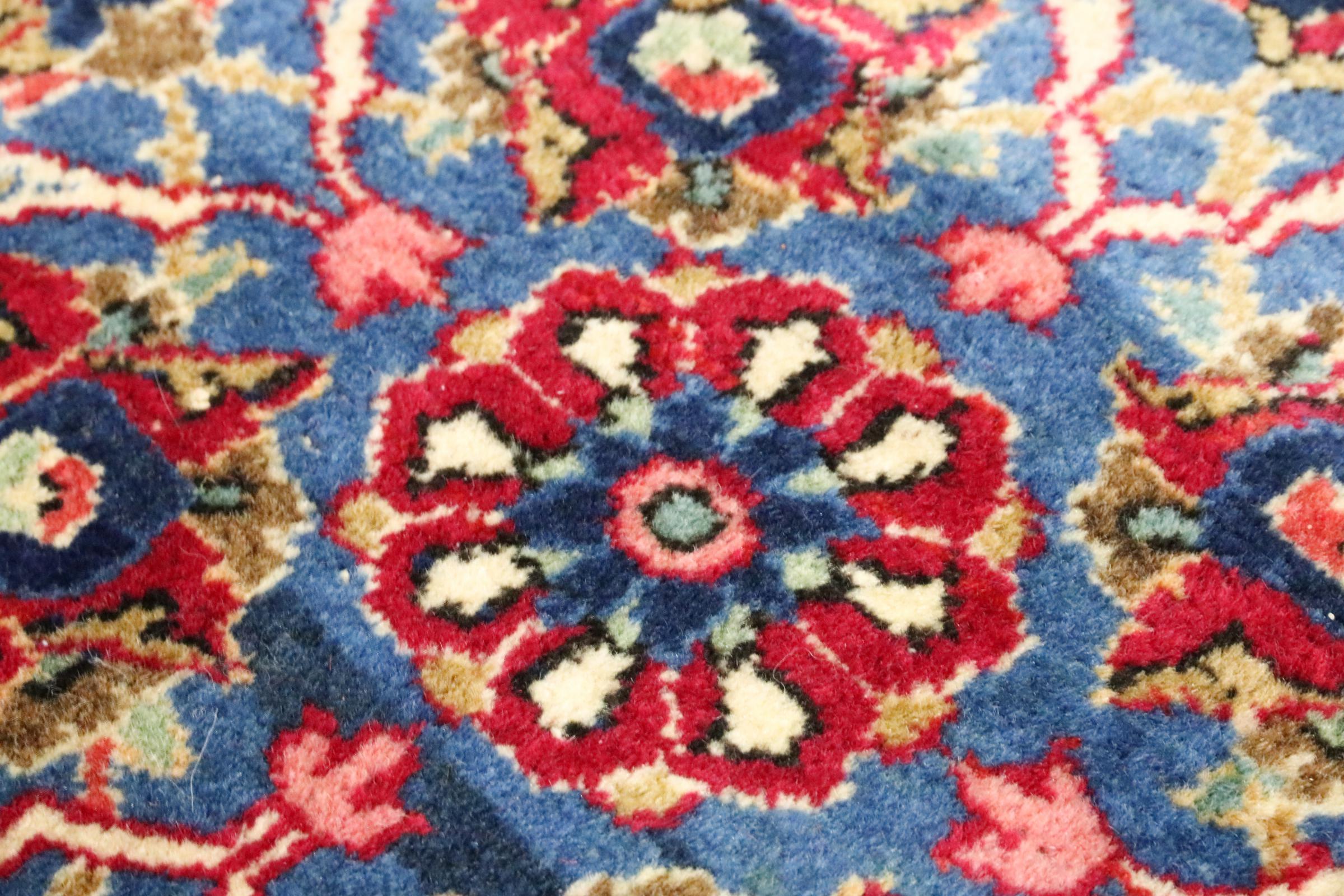 Persian Rug, Keshan Antique For Sale 4