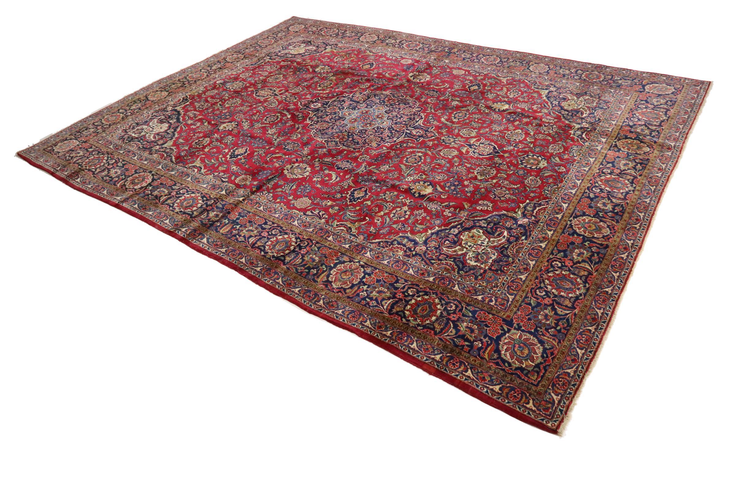 A stunning Persian rug, Keshan antique. 

Thickness: Approximate 8 mm
Pile: Handspun wool
Age: Antique, over 80 years
Weight: Approximate 47.00 kg
Size: 412 x 323 cm
Knot density: 320 000 - 360 000 / m² 
Warp: Cotton
Condition/Maintenance: