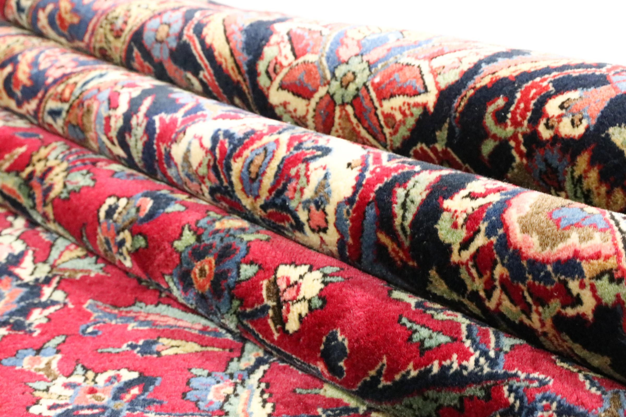 Persian Rug, Keshan Antique For Sale 3