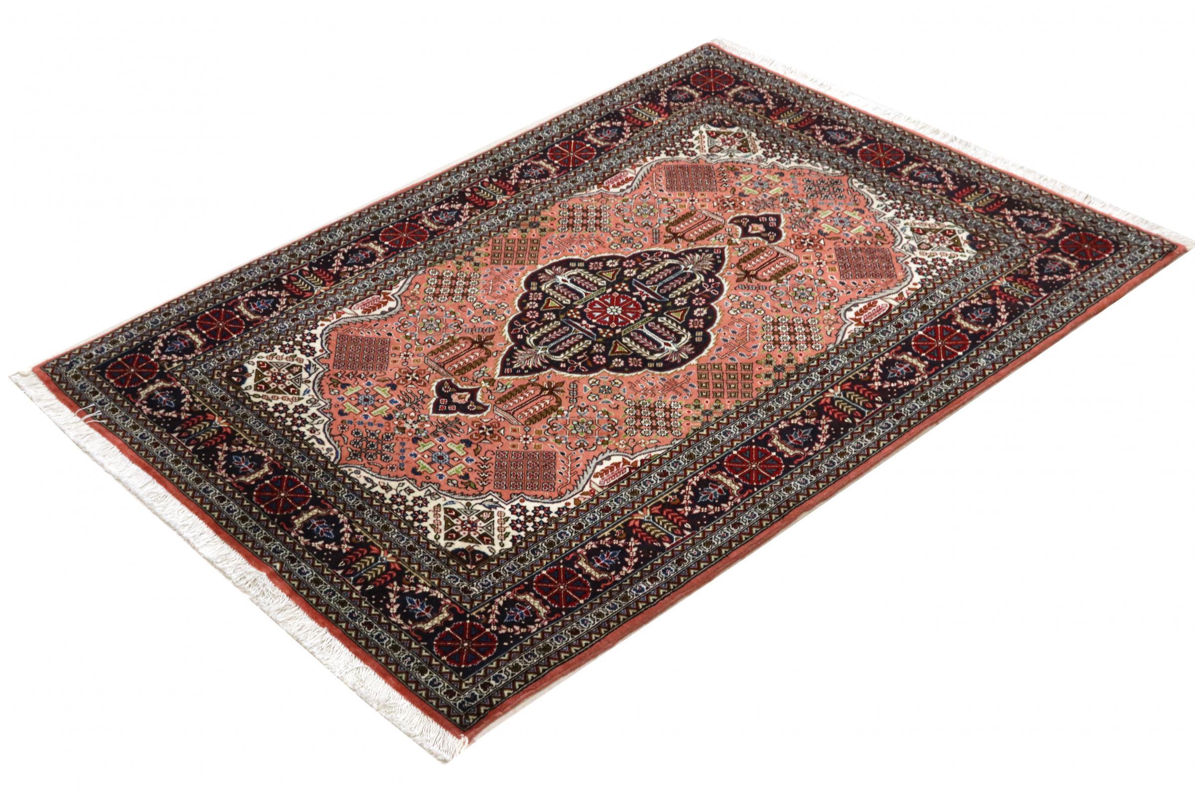 A gorgeous Persian rug, Tabriz, 20th century. 

This rug has been crafted in oldest craftsmanship to a piece of sophisticated quality. 50Raj rugs possess a fine level of knot density. This Tabriz has been crafted from soft sheep wool in