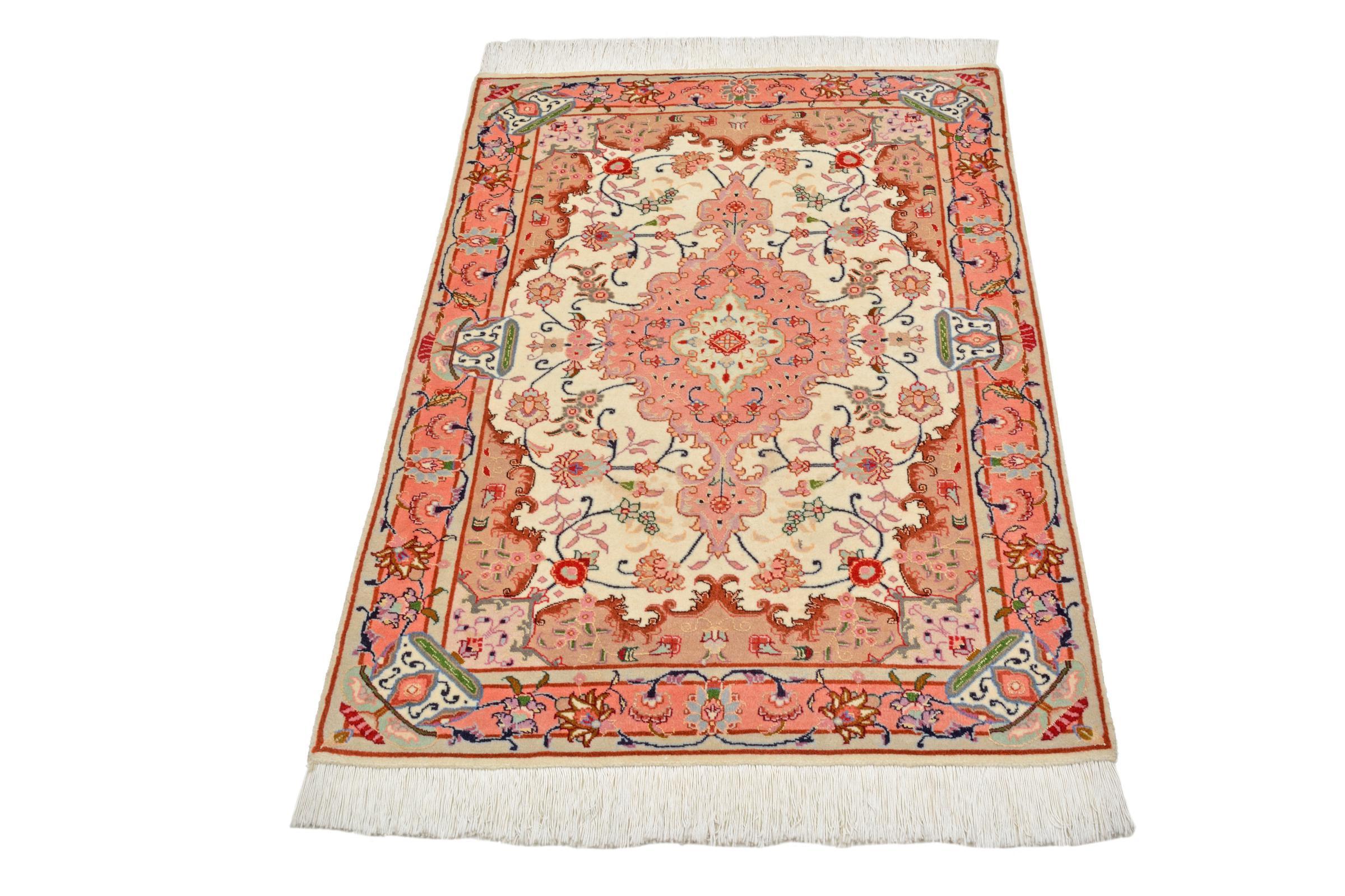 A stunning Persian Rug, Tabriz, 20th Century. 

This rug has been crafted in oldest craftmanship to a piece of sophisticated quality. 50Raj rugs possess a fine level of knot density. This Tabriz has been crafted from soft sheep wool in combination