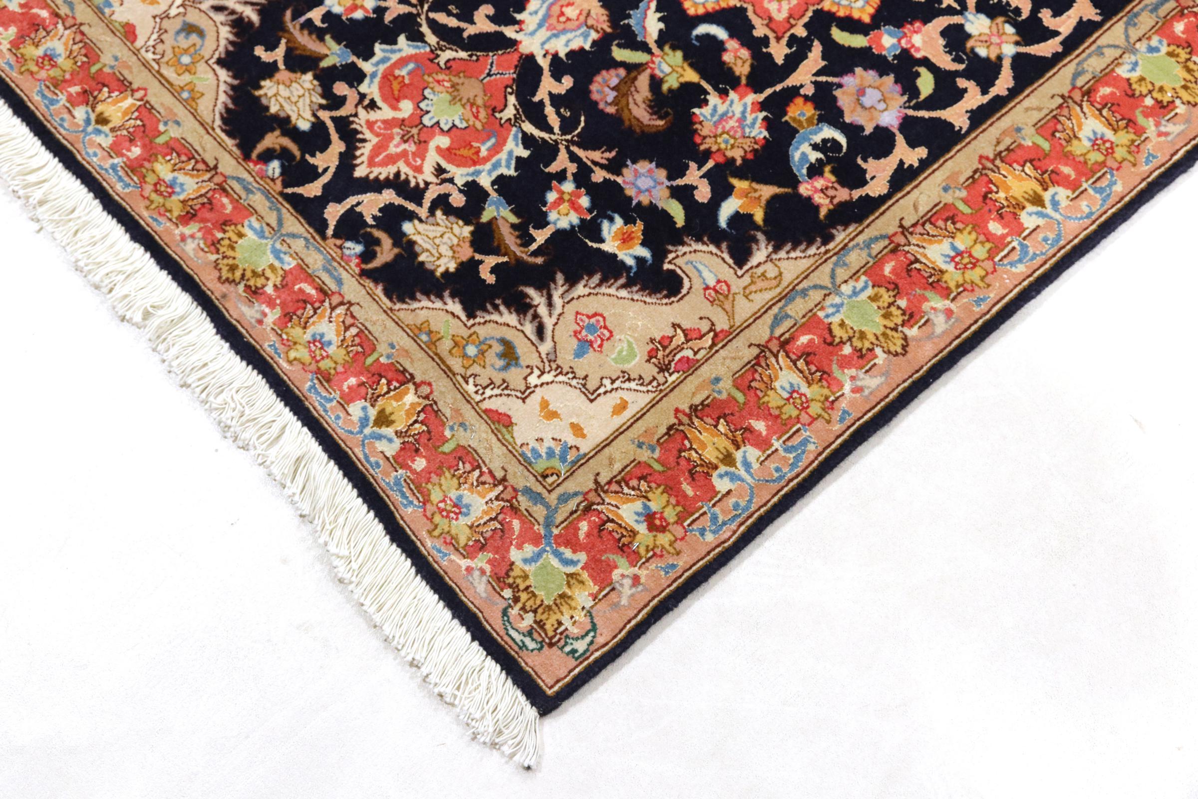 Persian Rug, Tabriz, 20th Century For Sale 1