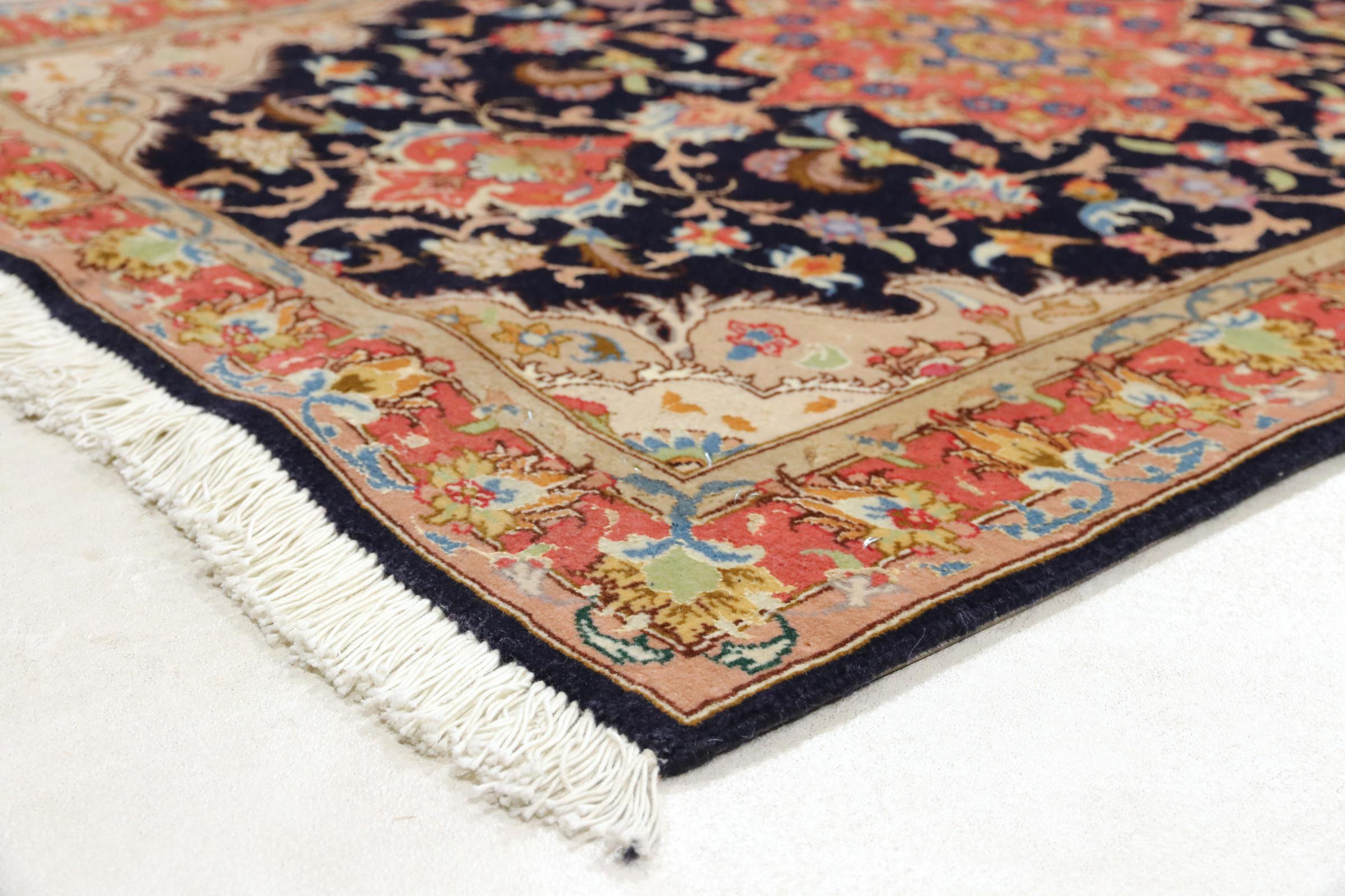 Persian Rug, Tabriz, 20th Century For Sale 2