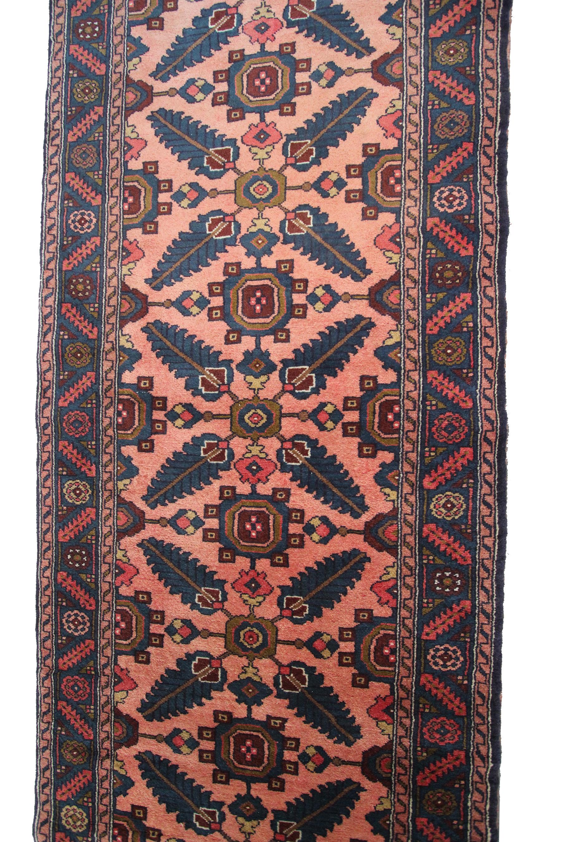 Persian Rug Vintage Persian Runner Sultanabad Runner Mahal Runner In Good Condition For Sale In New York, NY