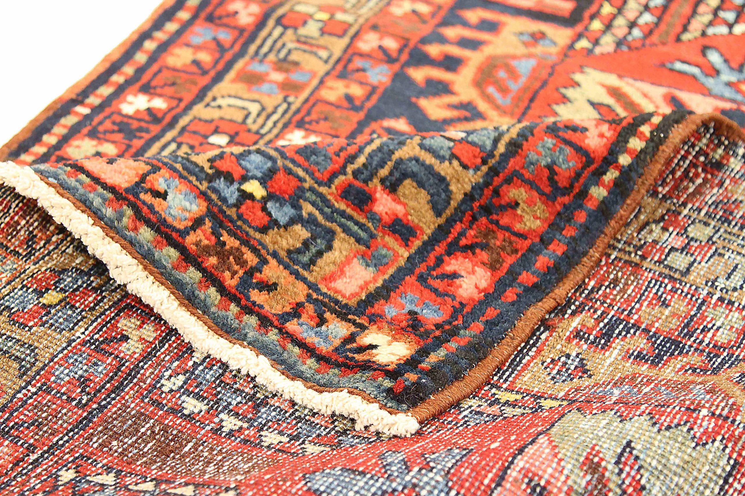 Tapis persan Saison bleu marine bleu rouge jaune 73160 Excellent état - En vente à Dallas, TX