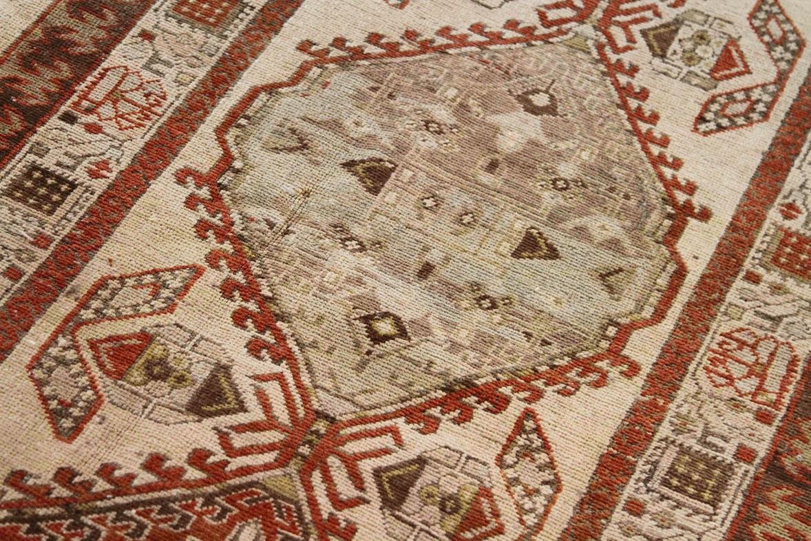 Asian Persian Sarab Runner Rug Circa 1910 - Wool Gray Ivory Red 70621 For Sale