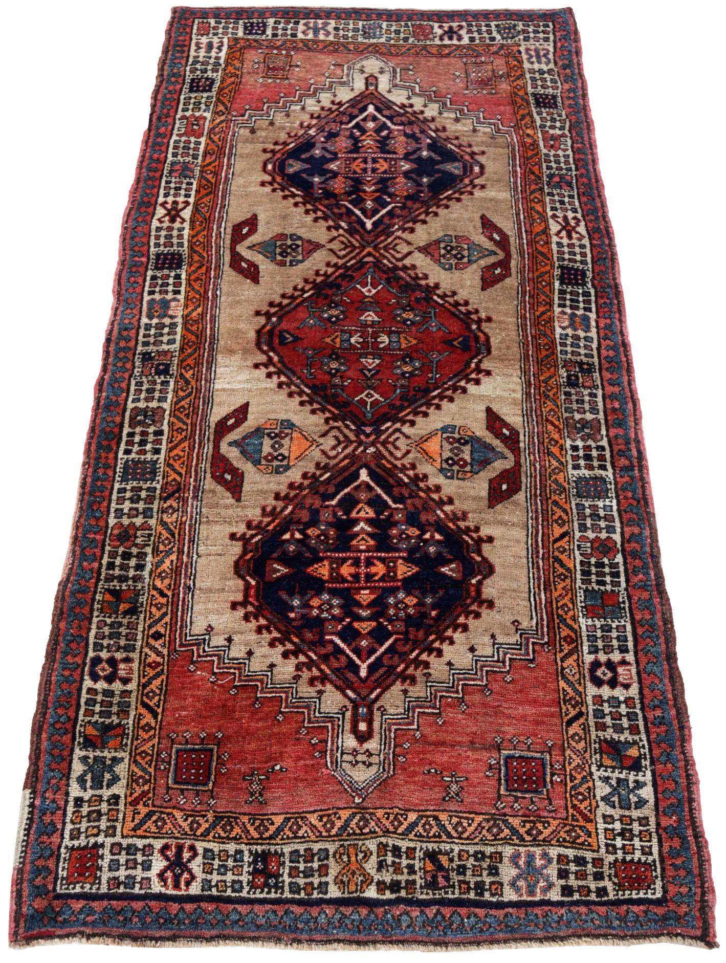 Descubre la elegancia de la Alfombra Persa Sarab Pequeña de Circa 1880. Diseñado con Lana y MarfilNaranjaRojo, este diseño exclusivo es perfecto para realzar tu espacio.