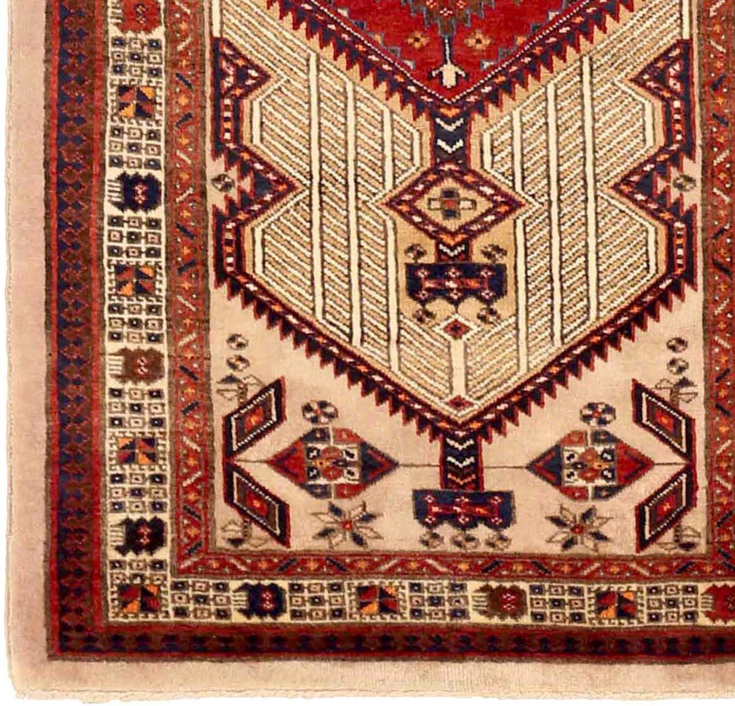 Asiatique Petit tapis persan Sarab Circa 1940 - Laine Ivoire Rouge 72161 en vente