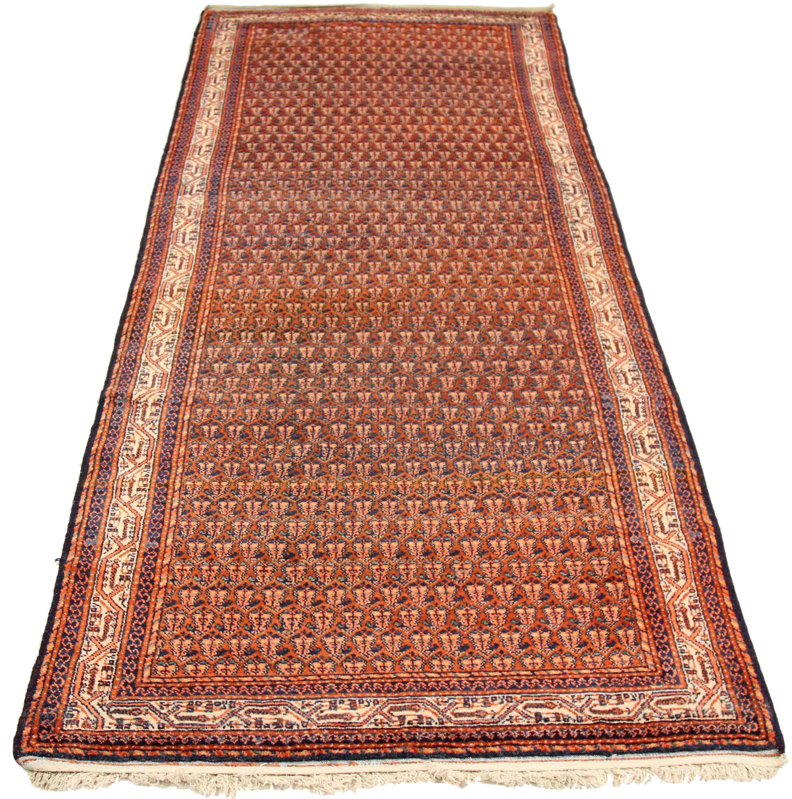 Entdecken Sie die Eleganz des persischen Sarabandes mit kleinem Teppich von CIRCA 1880. Dieses exklusive Design aus Wolle und ElfenbeinMarineblauRot ist perfekt, um Ihren Raum zu verschönern.