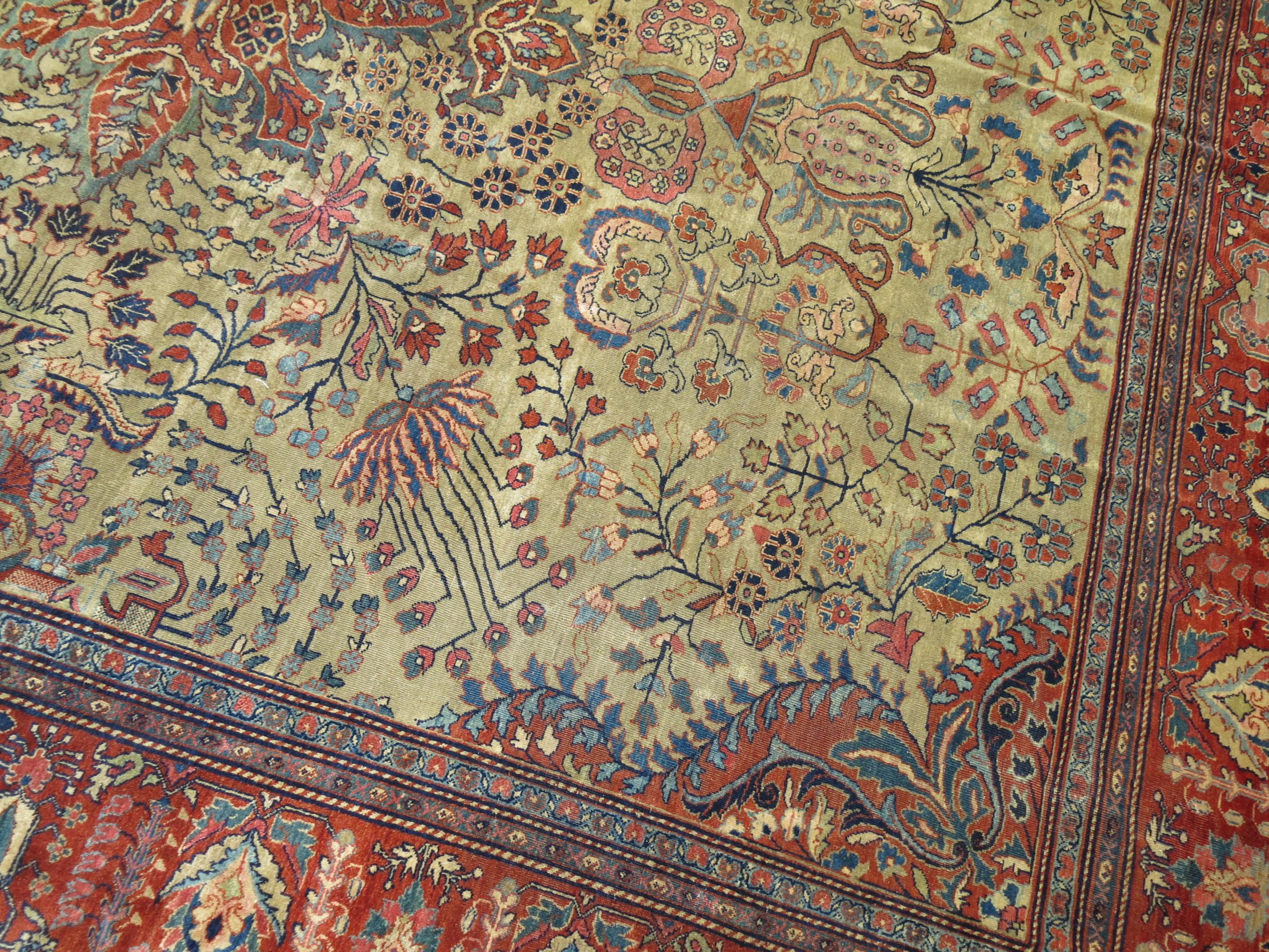 Early 20th Century Persian Sarouk Fereghan Rug For Sale