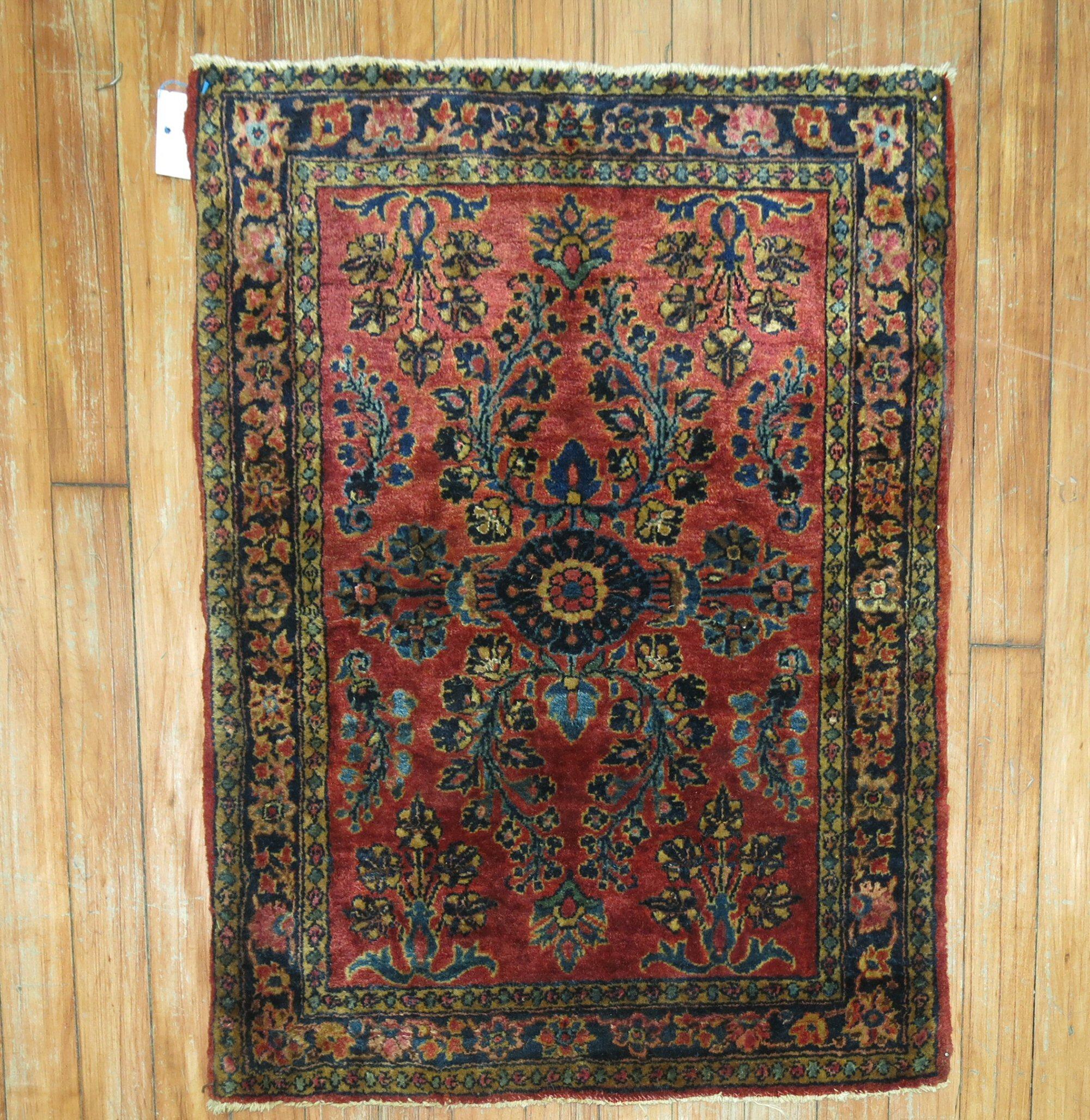 Hand-Woven Red Persian Sarouk Rug Mat