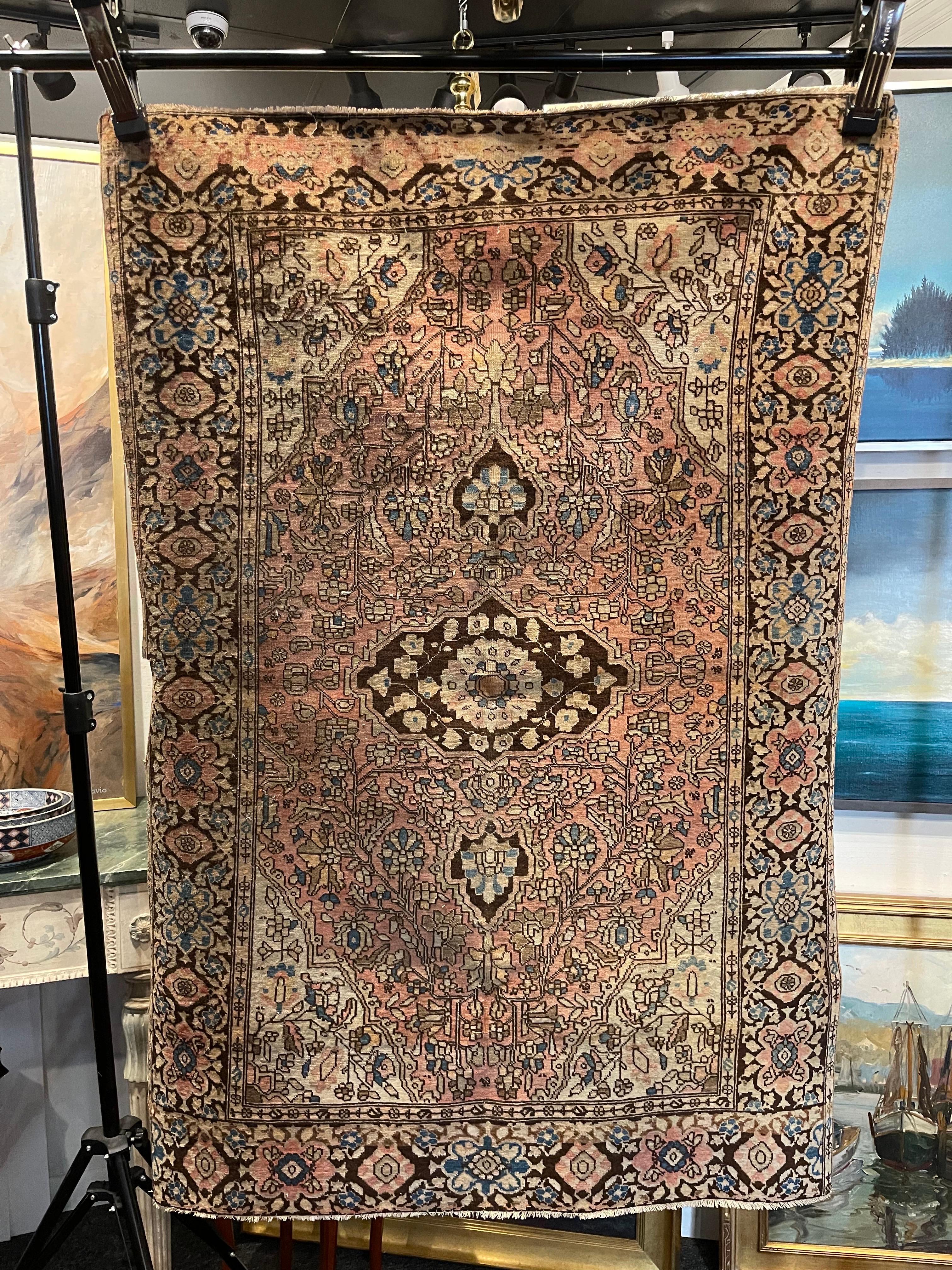 Perse Tapis persan Saruk Design/One, début du 20e siècle en vente