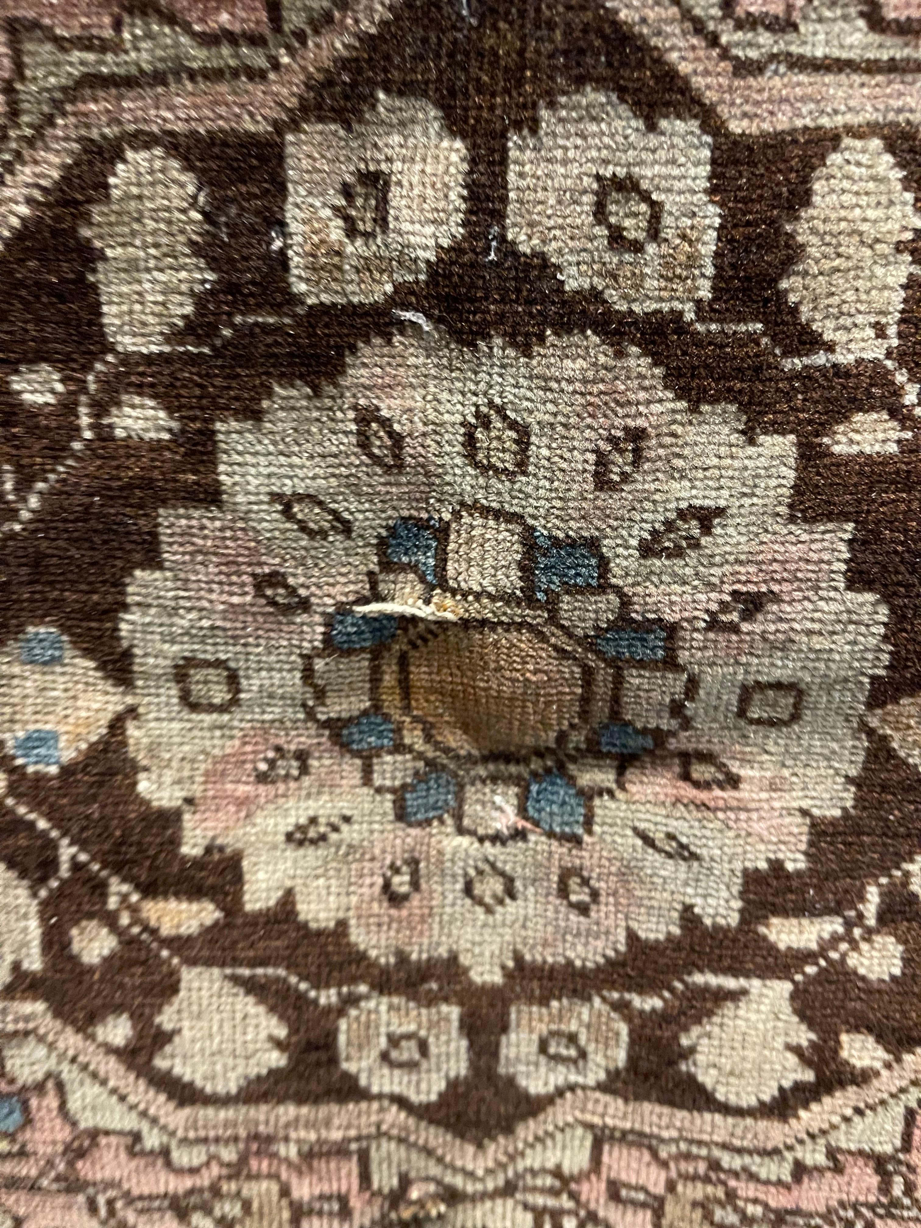 Laine Tapis persan Saruk Design/One, début du 20e siècle en vente