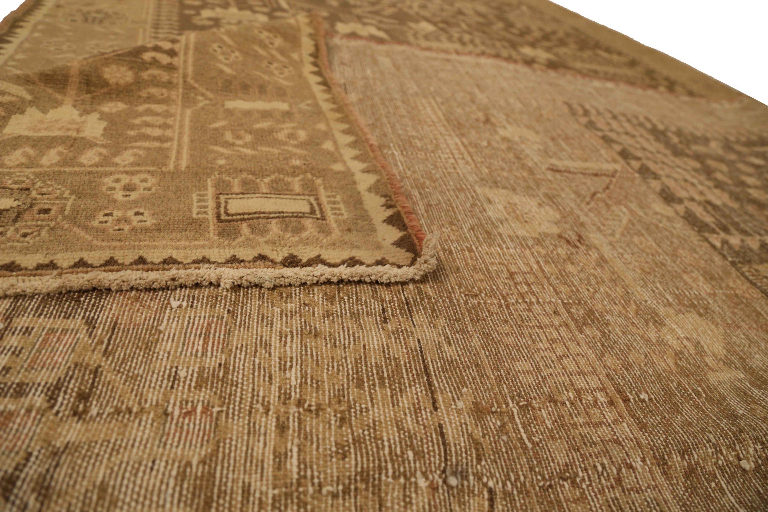 Persian Saveh Area Rugs - 51972 In Excellent Condition For Sale In Dallas, TX