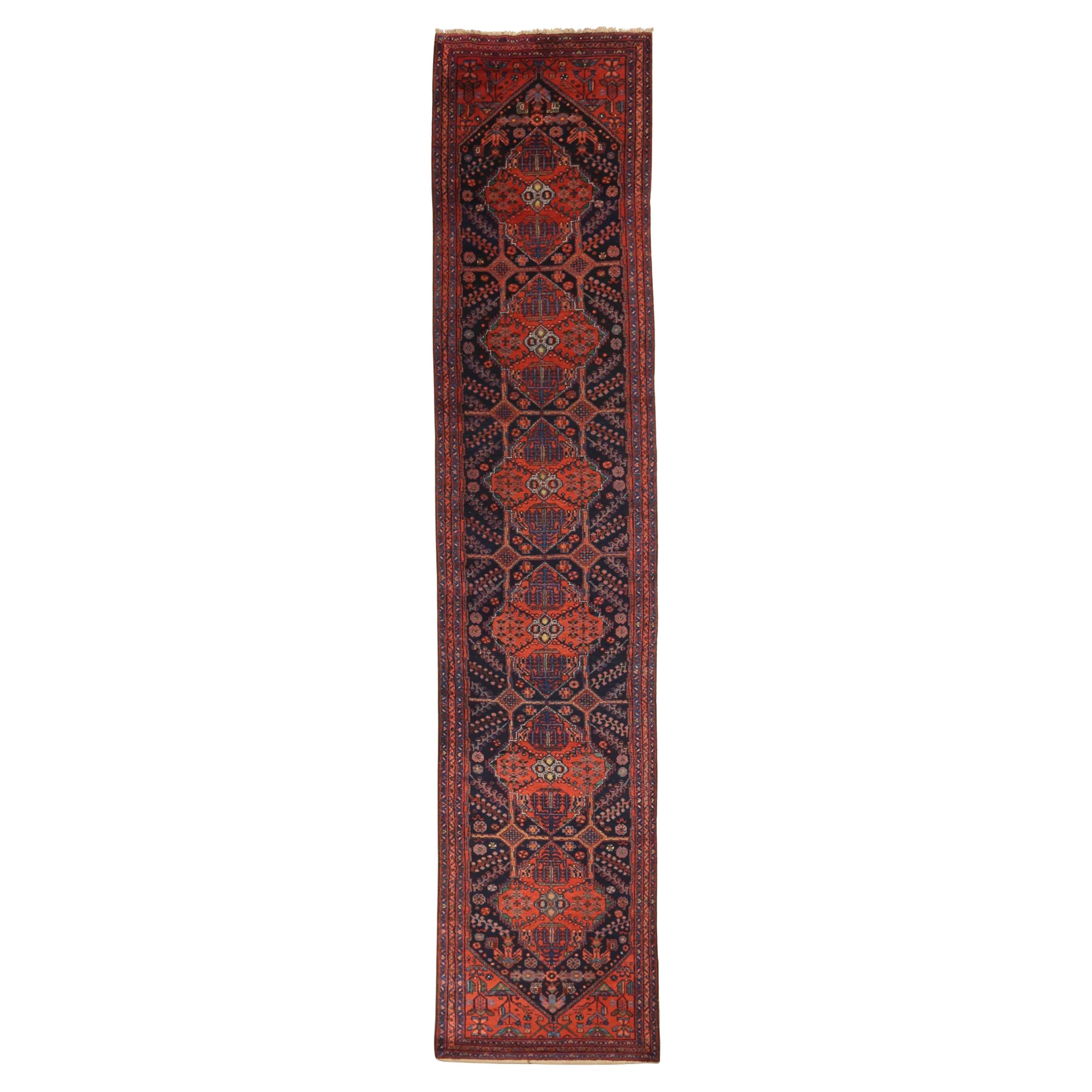Persischer Saveh-Läufer aus Wolle in Marineblau und Rot mit Design - 75141