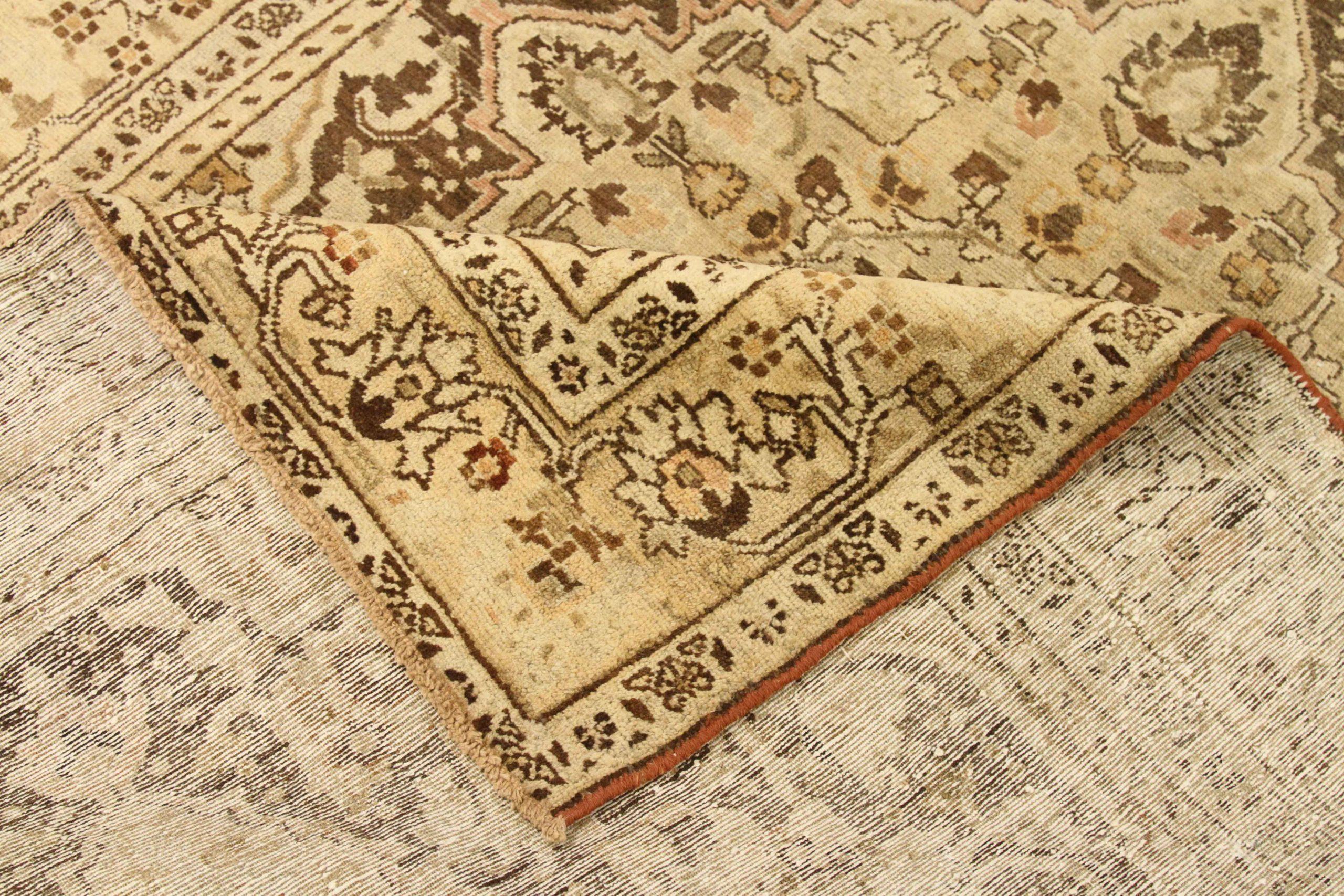 Persischer Saveh Kleiner Teppich CIRCA 1910 - Wolle Braun Elfenbein Design - 75655 (Asiatisch) im Angebot