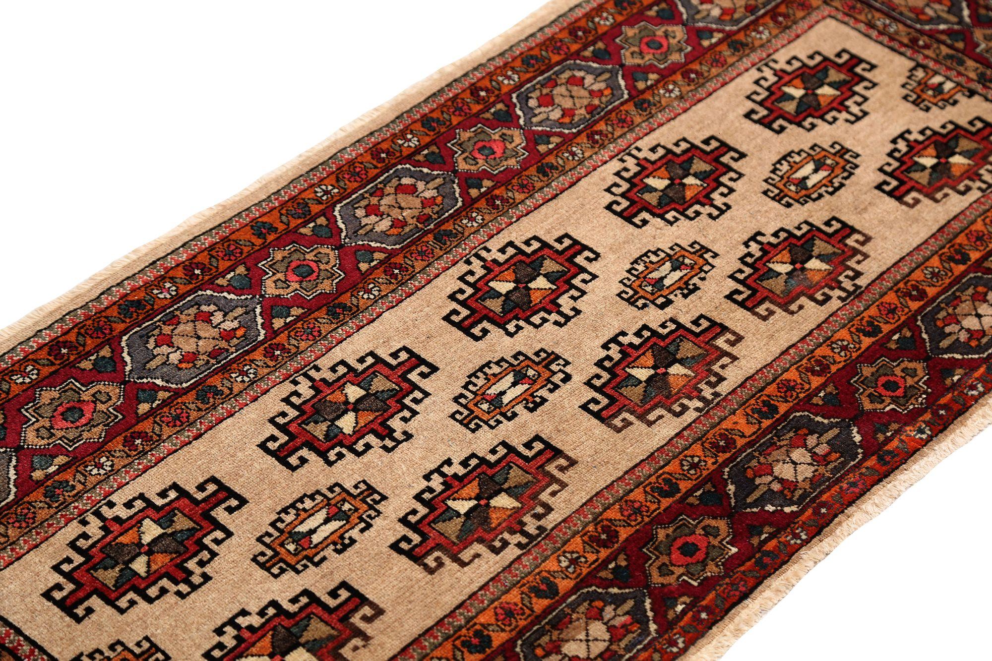Persischer Semnan-Läufer aus Wolle – elfenbeinfarbenes Design – 96945 (20. Jahrhundert) im Angebot