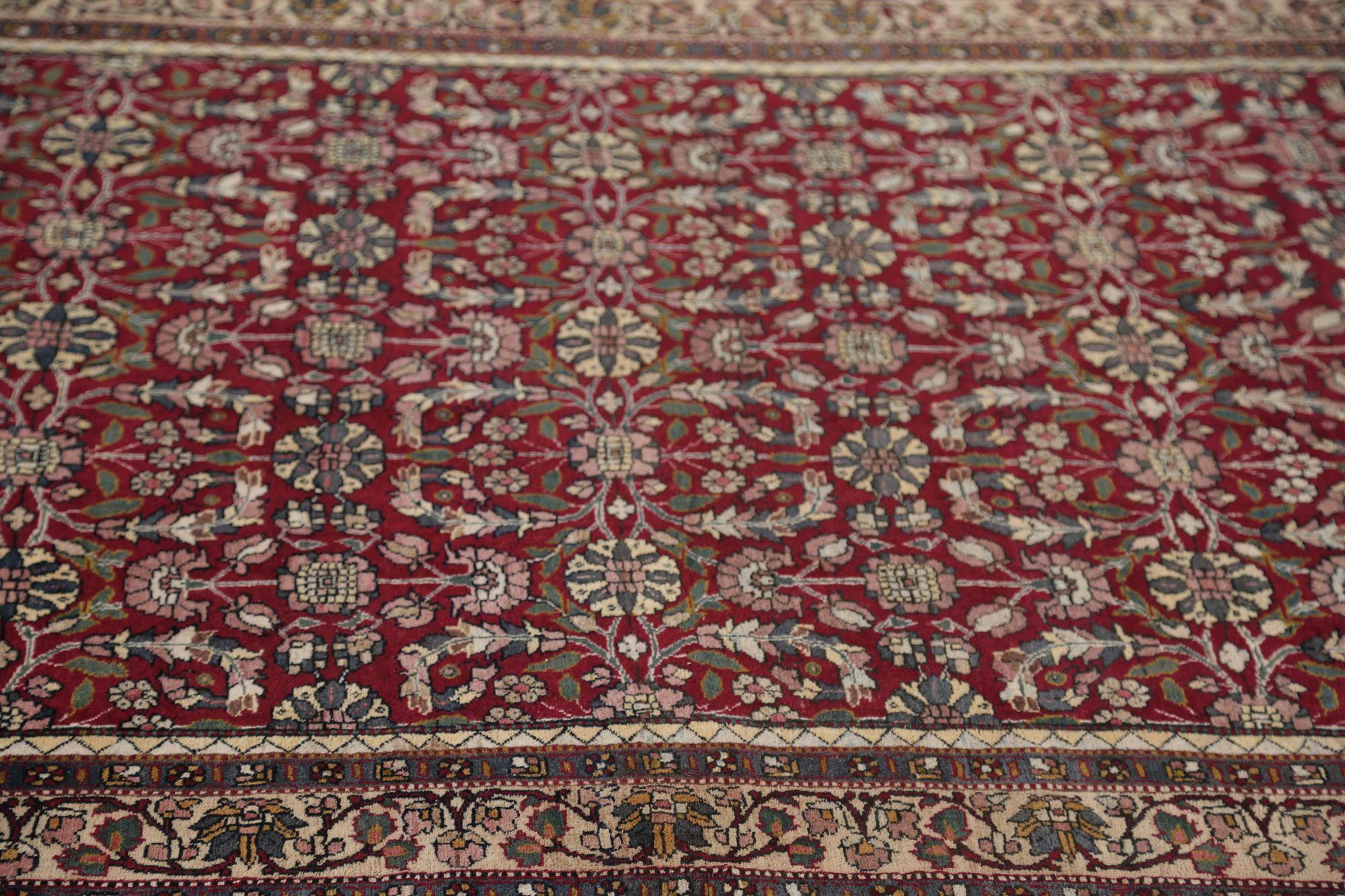 Persischer Semnan-Teppich aus Wolle – rotes Design – 97124 im Zustand „Hervorragend“ im Angebot in Dallas, TX