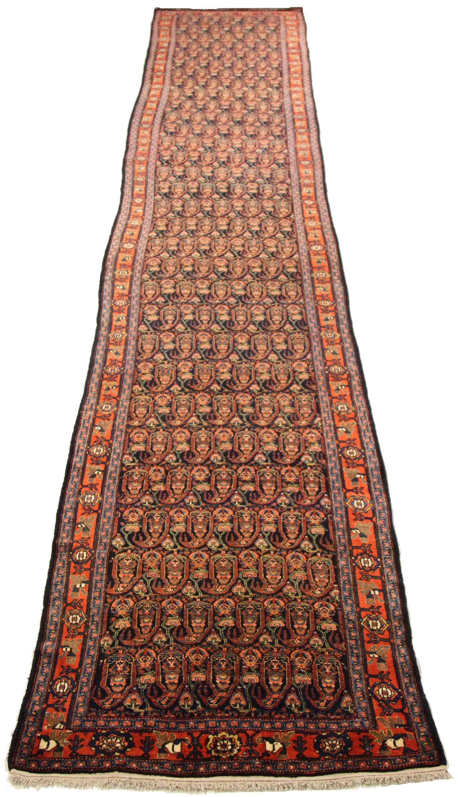 Descubre la elegancia de la alfombra persa Seneh de Circa 1880. Diseñado con Lana y MarfilAzul MarinoRojo, este diseño exclusivo es perfecto para realzar tu espacio.