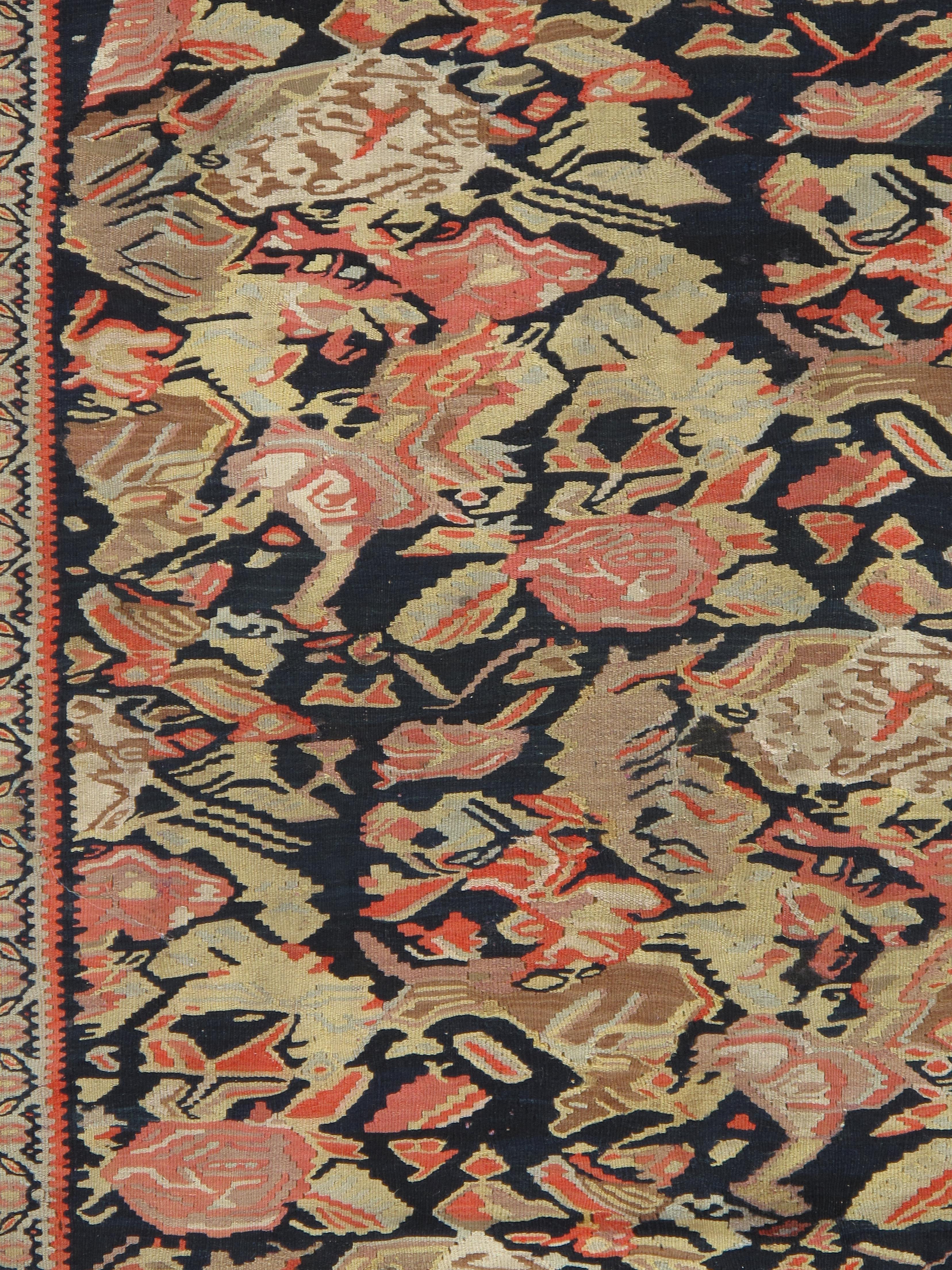 Malayer Tapis persan Senneh c.1900, velours de laine fine sur fond de soie Multi-Color Allover en vente