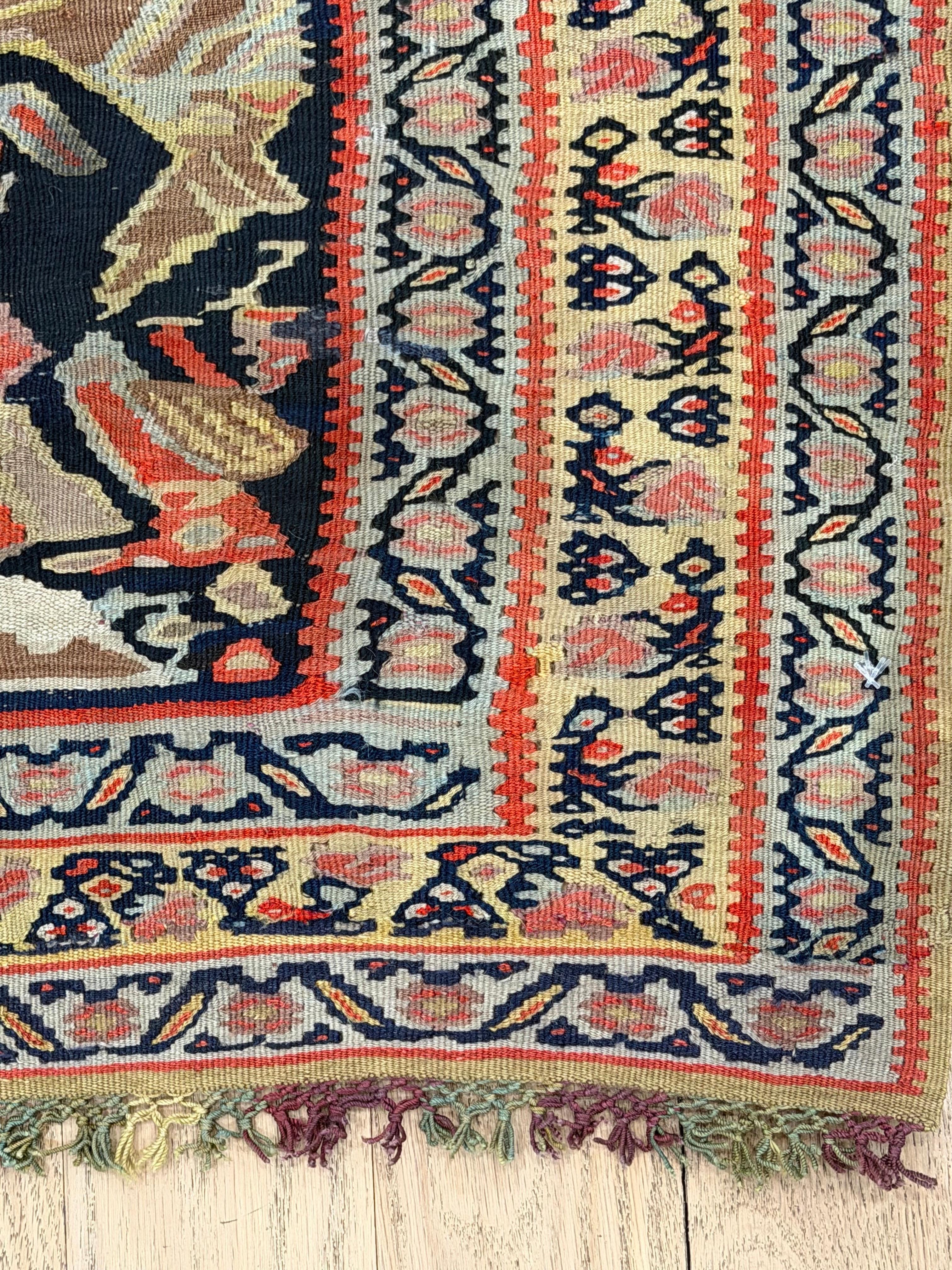 Laine Tapis persan Senneh c.1900, velours de laine fine sur fond de soie Multi-Color Allover en vente