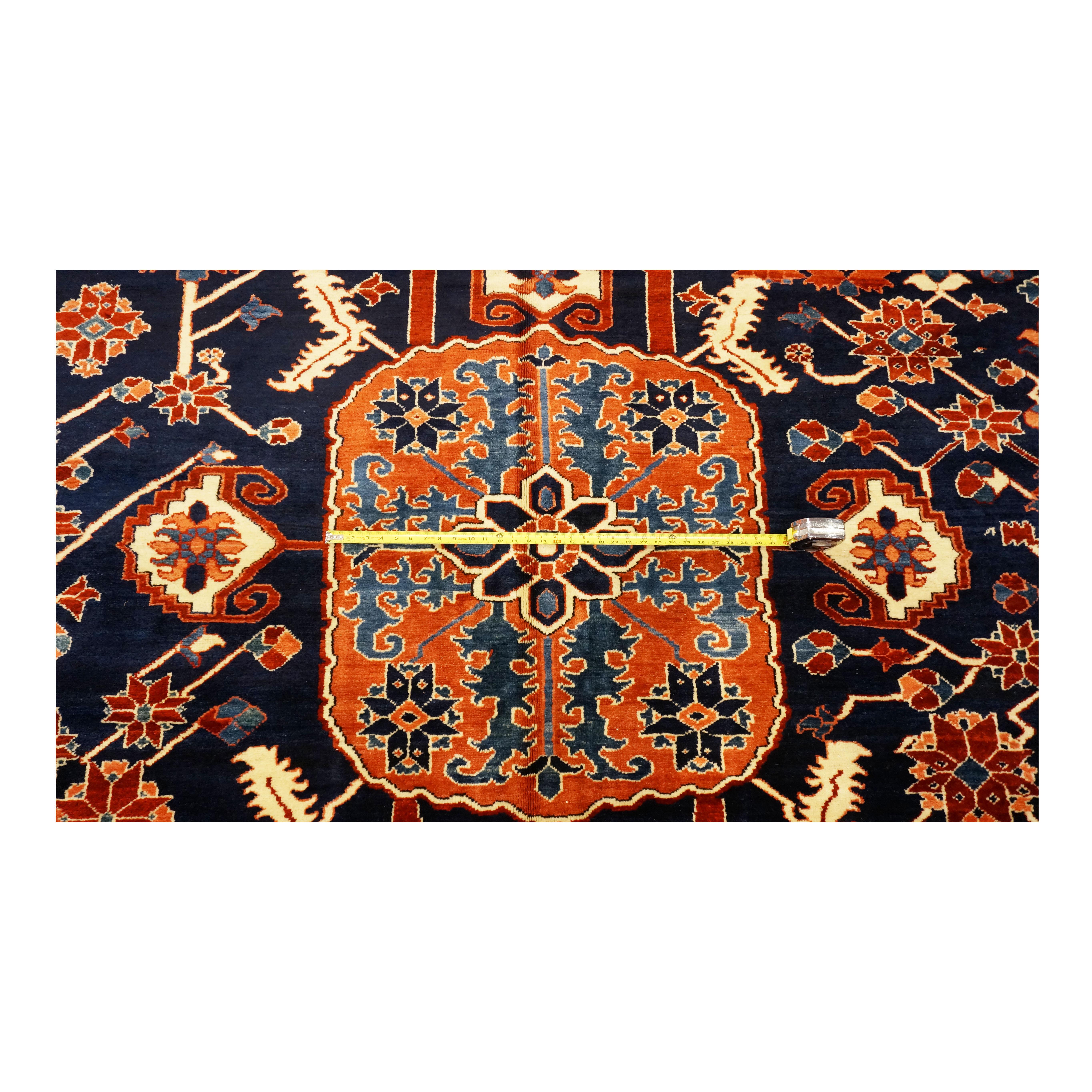 Vintage Persian Serapi 13x19 Navy Blue & Rust Oversized Handmade Area Rug For Sale 4