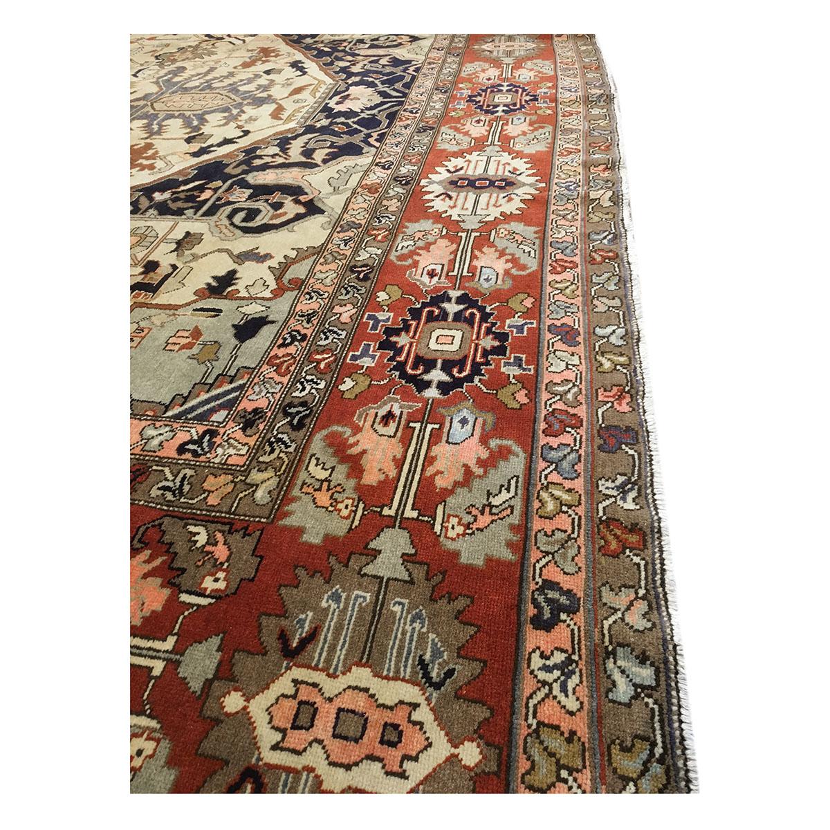 Wool Vintage Persian Serapi 14x17 Ivory & Rust Oversized Handmade Area Rug For Sale