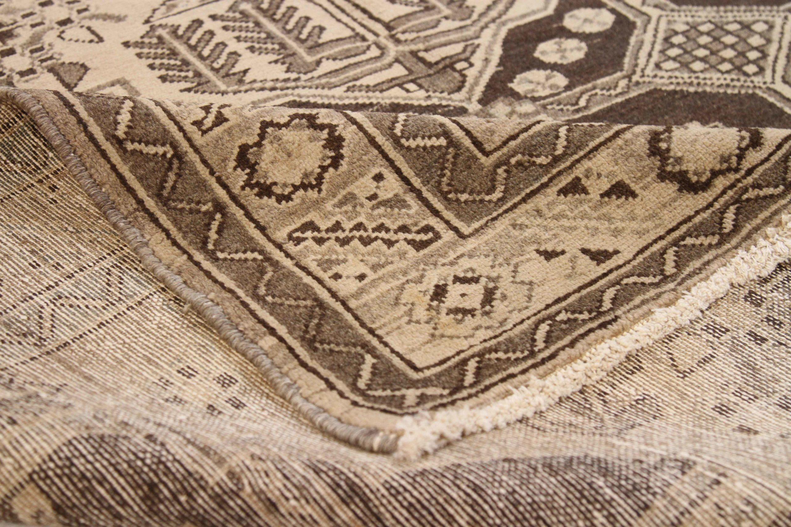 Persian Shahsavan Area Rugs - 51958 In Excellent Condition For Sale In Dallas, TX