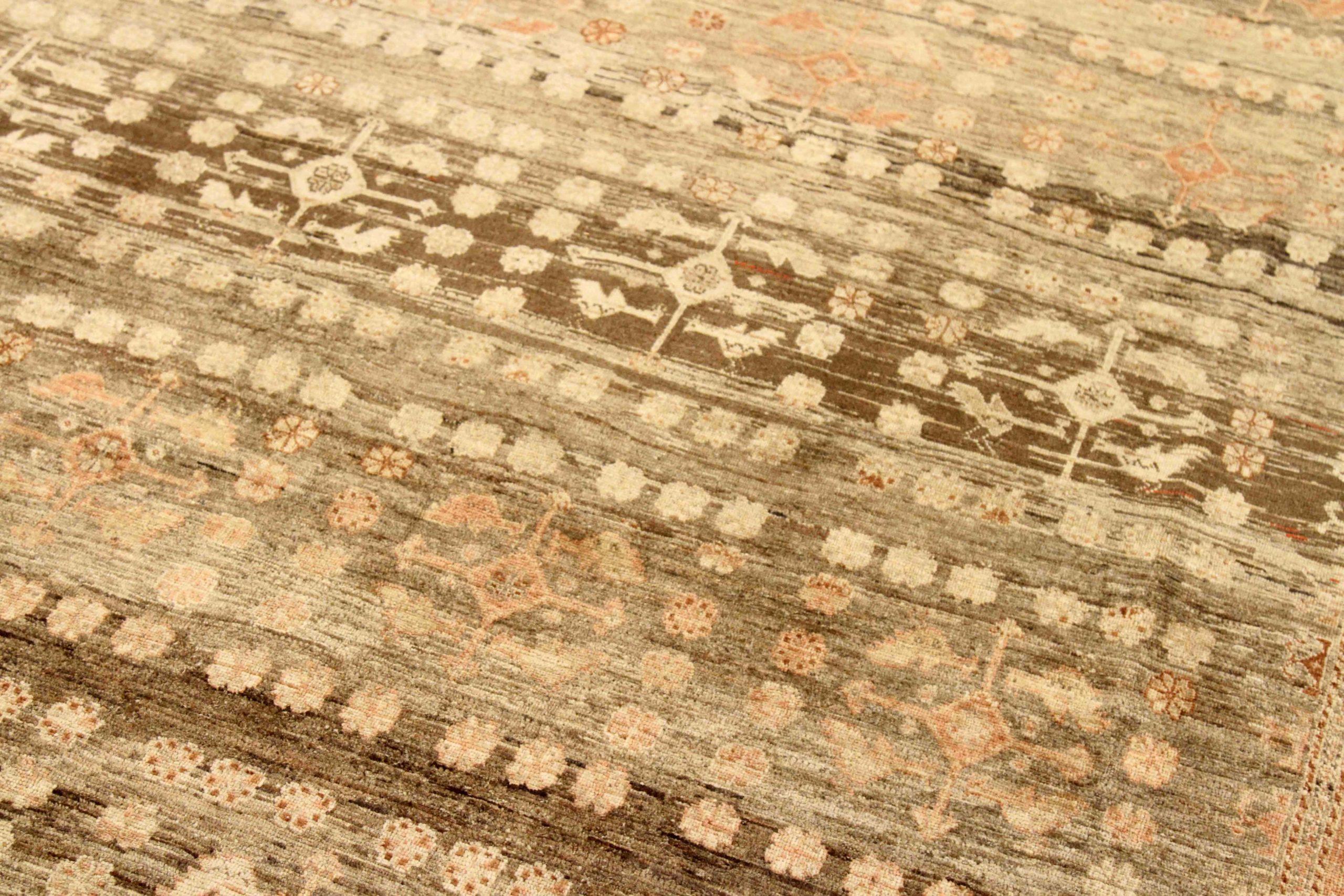 Persische Shiraz Bereich Teppiche CIRCA 1880 - Wolle Brown Elfenbein Rosa Design - 75584 (Asiatisch) im Angebot